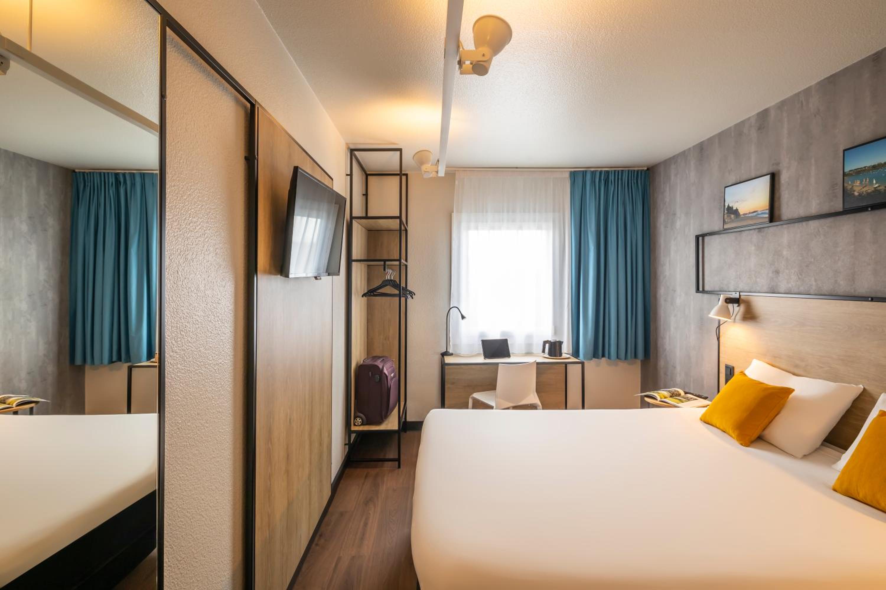 Standard Double Room With Balcony photo 3