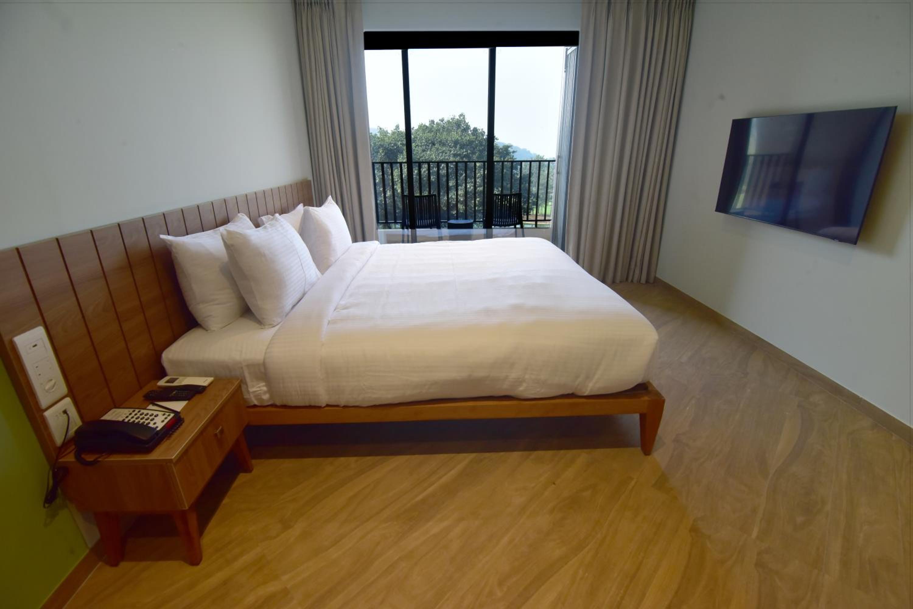 1 Bedroom, and Living room Golf View 813 sqft, 2 X Ensuite at Iconic 1 Bedroom, and Living room Golf View 813 sqft, 2 X Ensuite at Iconic