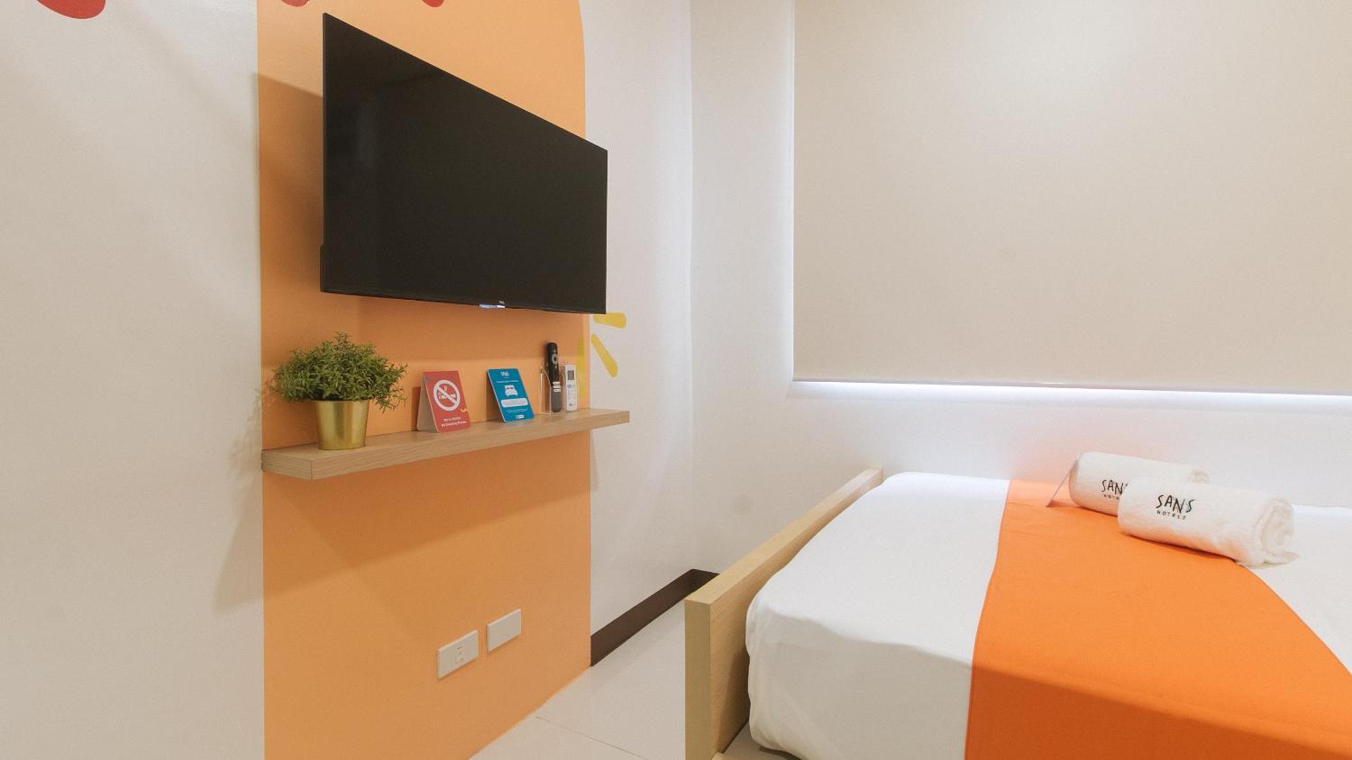 Deluxe Suite - Photo 10