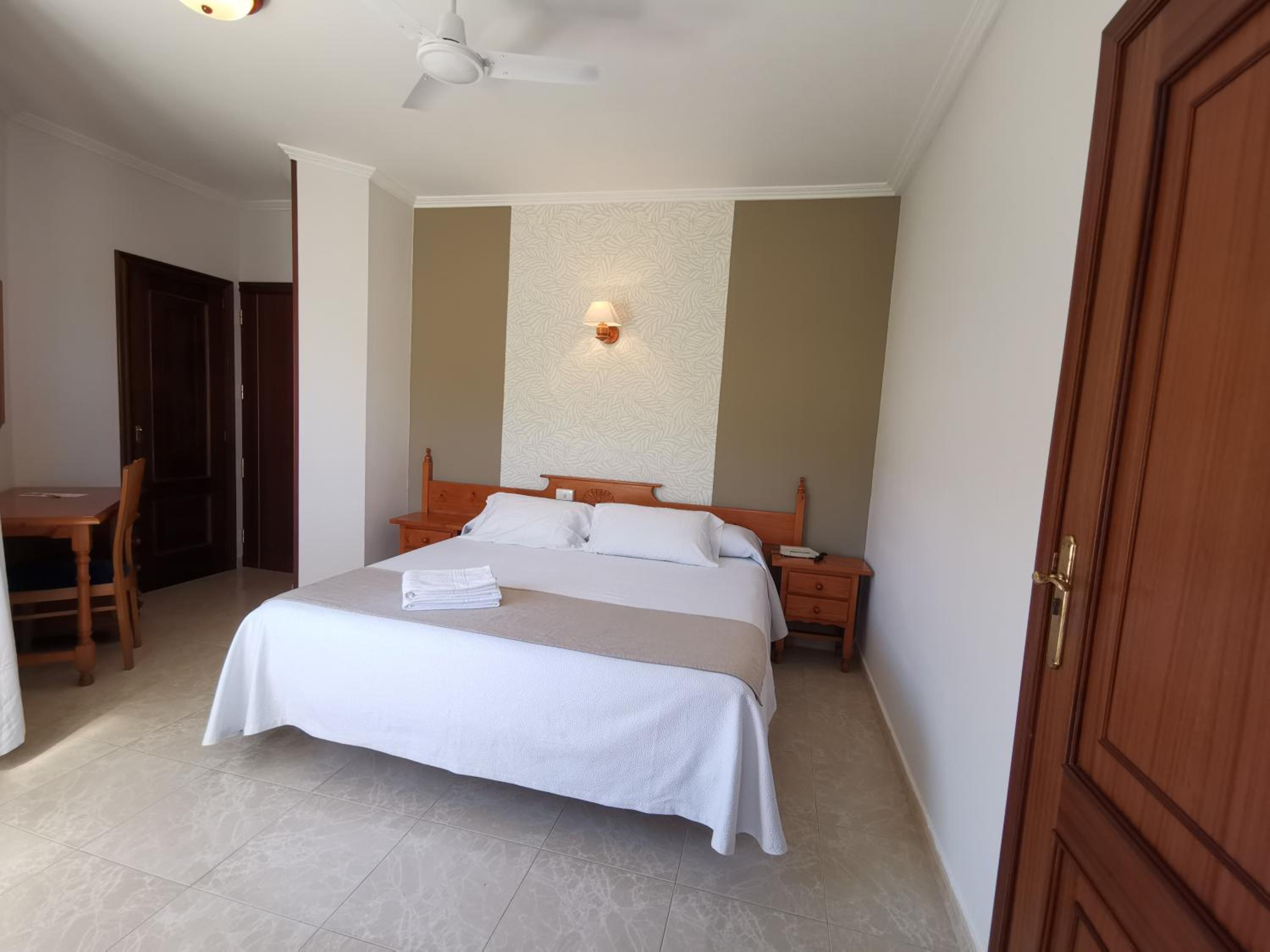 Double Or Twin Room With Terrace photo 2