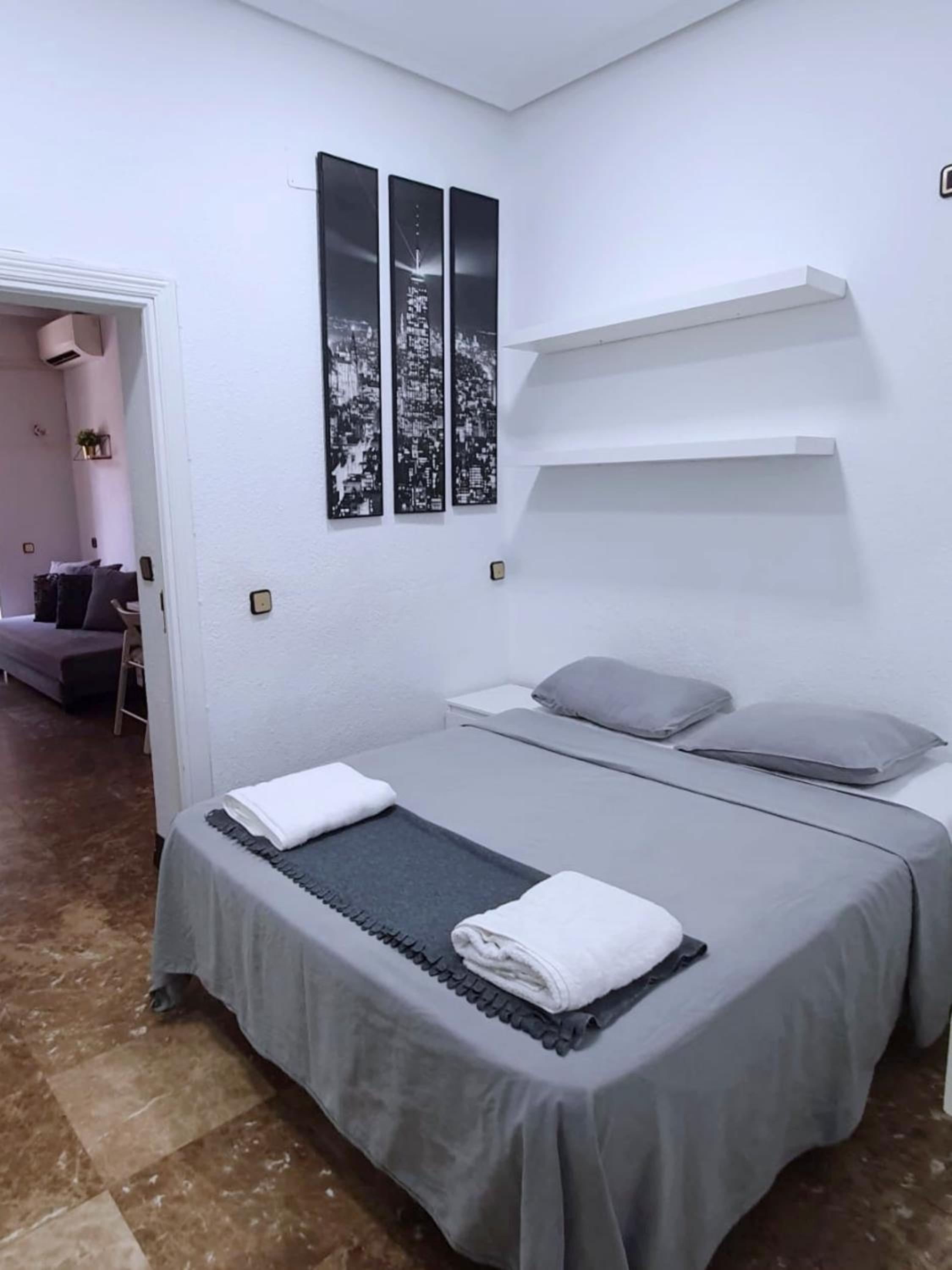 Estudio con Balcón