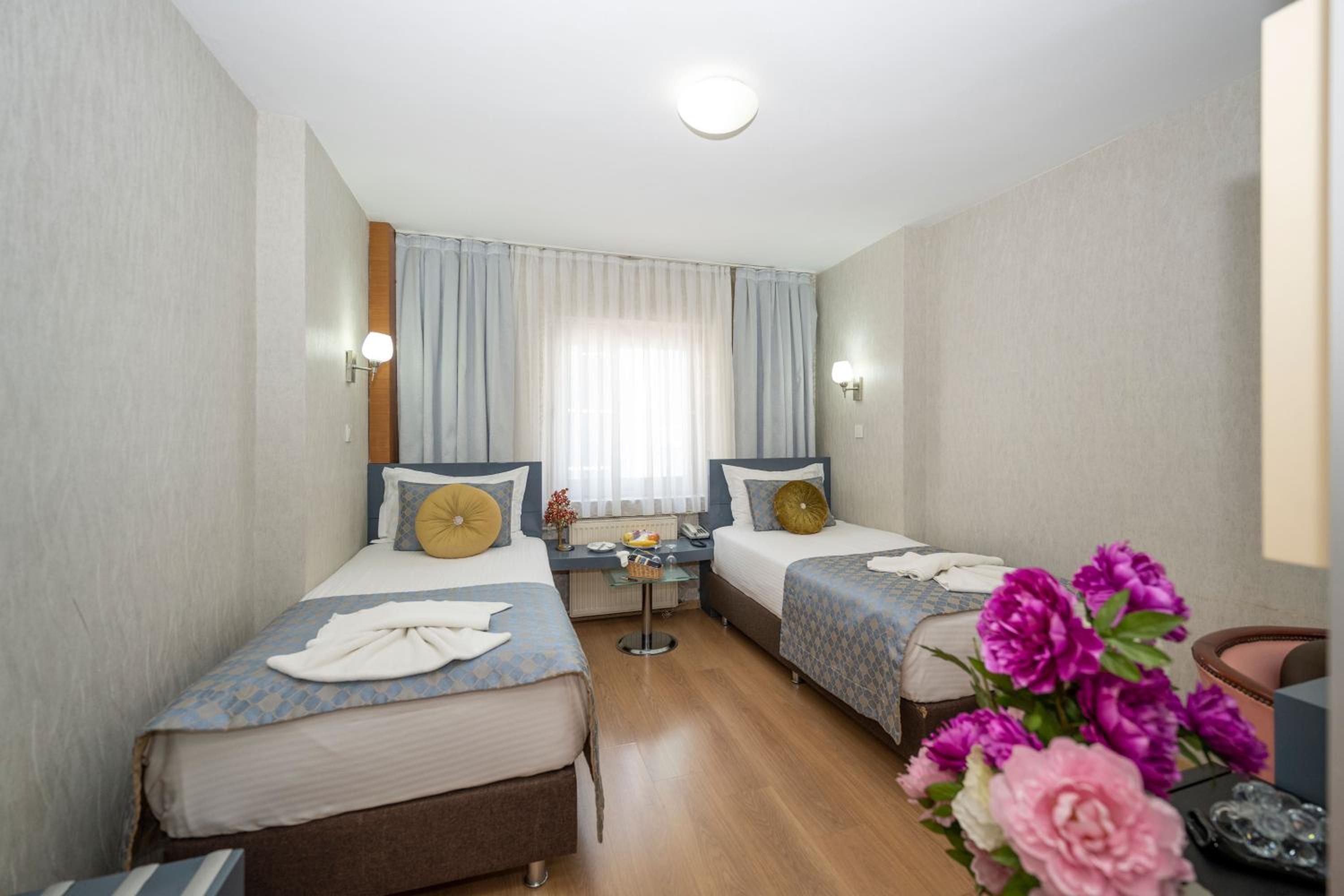 Standard Single Room photo 2