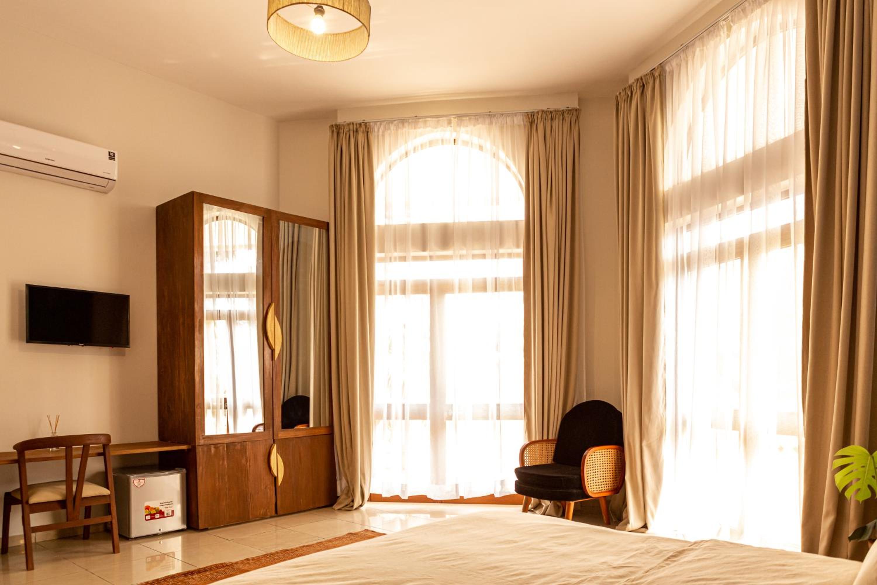 Double Room with Spa Bath photo 2