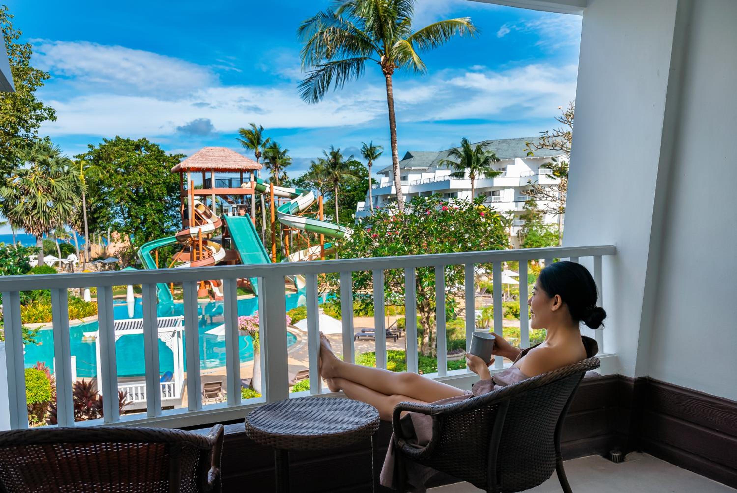 Deluxe Terrace Pool View  - Photo 3