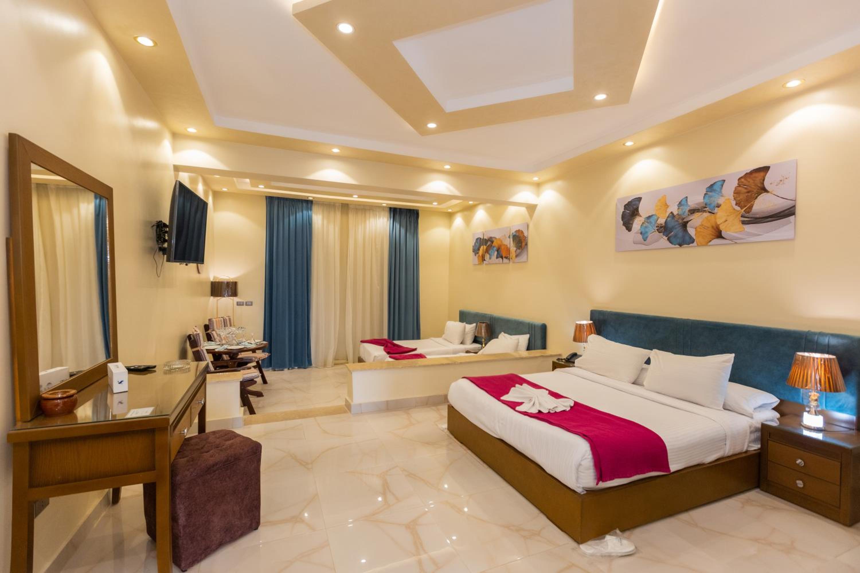 Deluxe Double or Twin Room with Pool Access