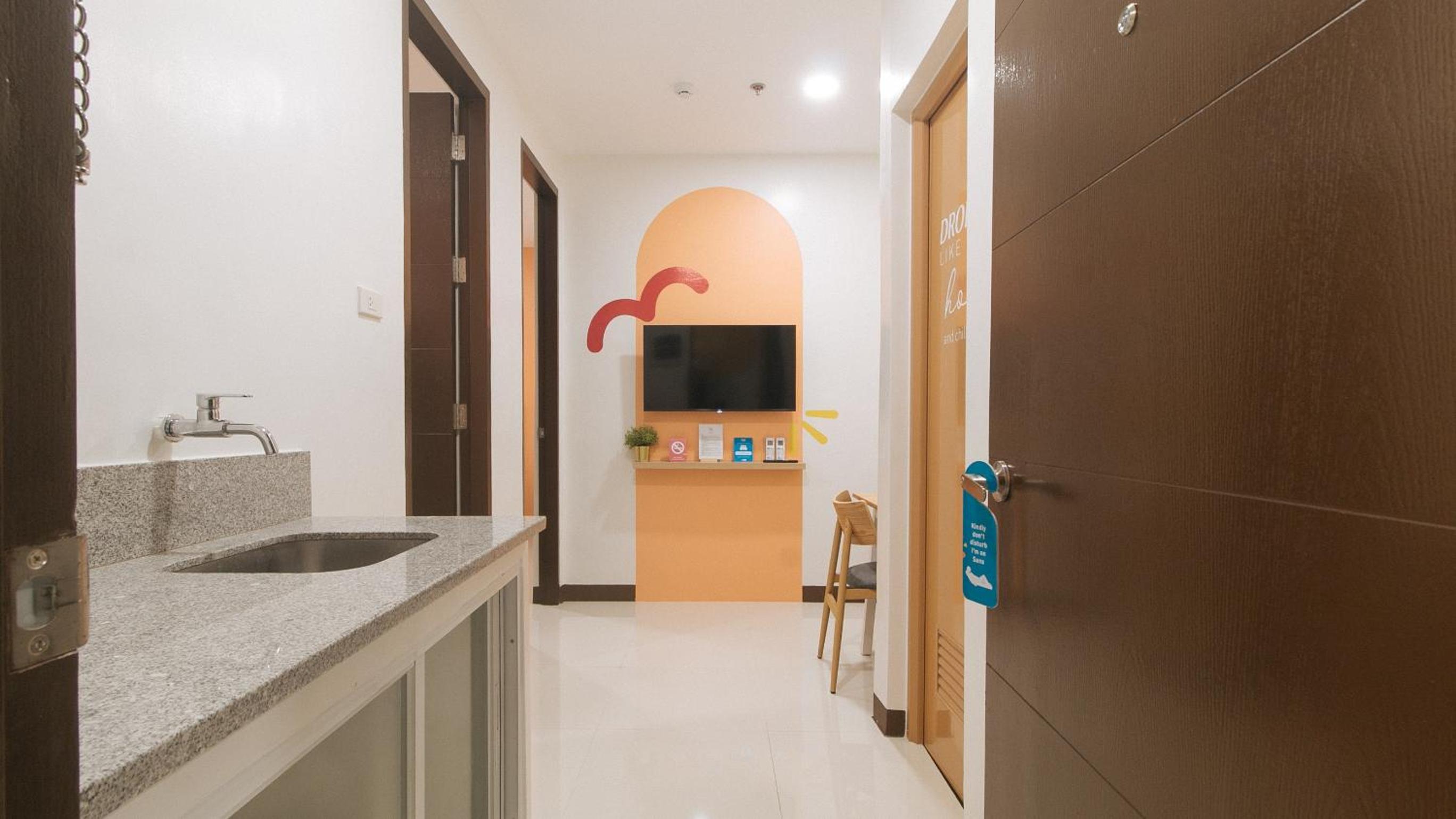 Family Suite - Photo 11