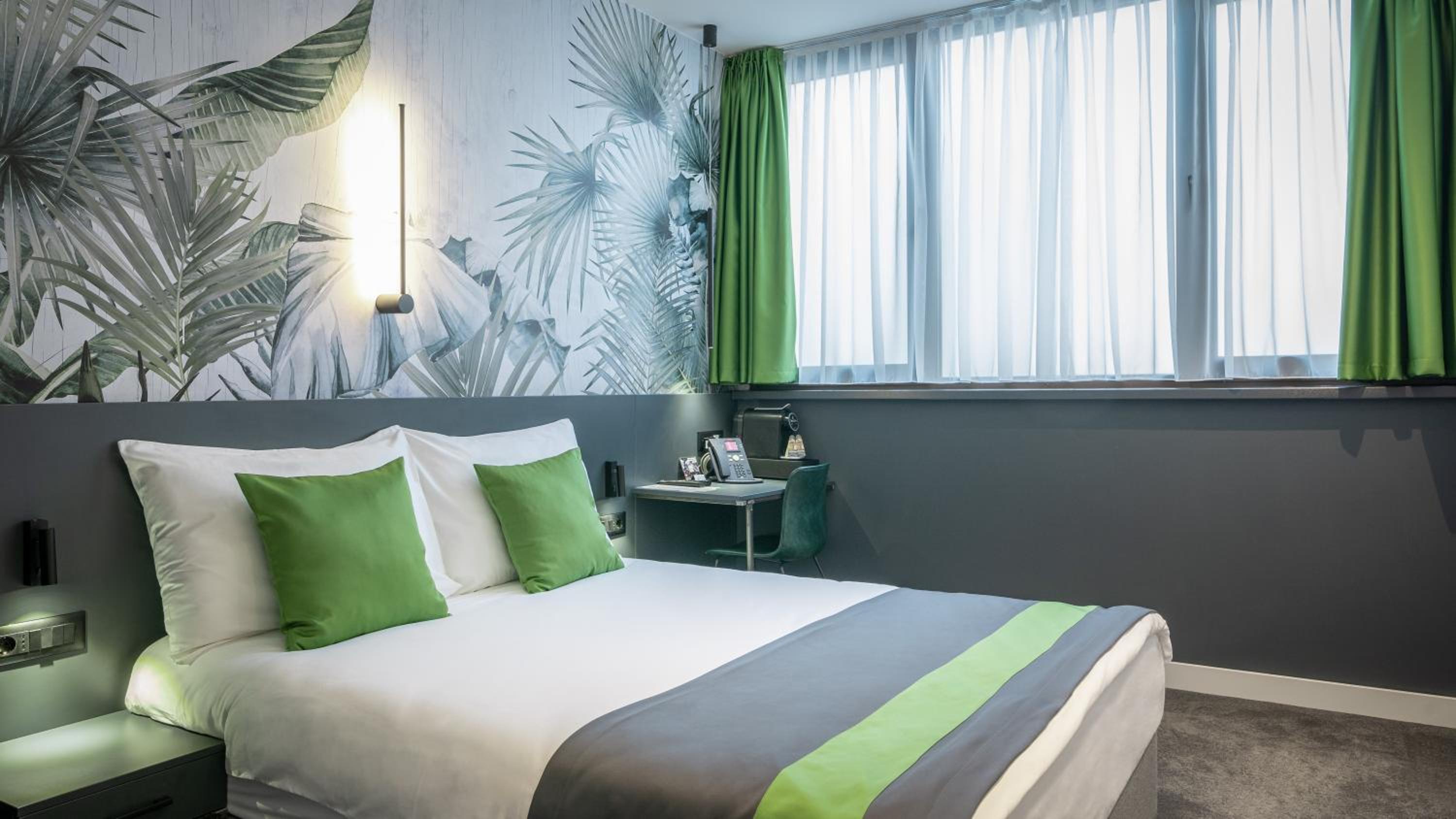 Standard Double Room - Photo 1