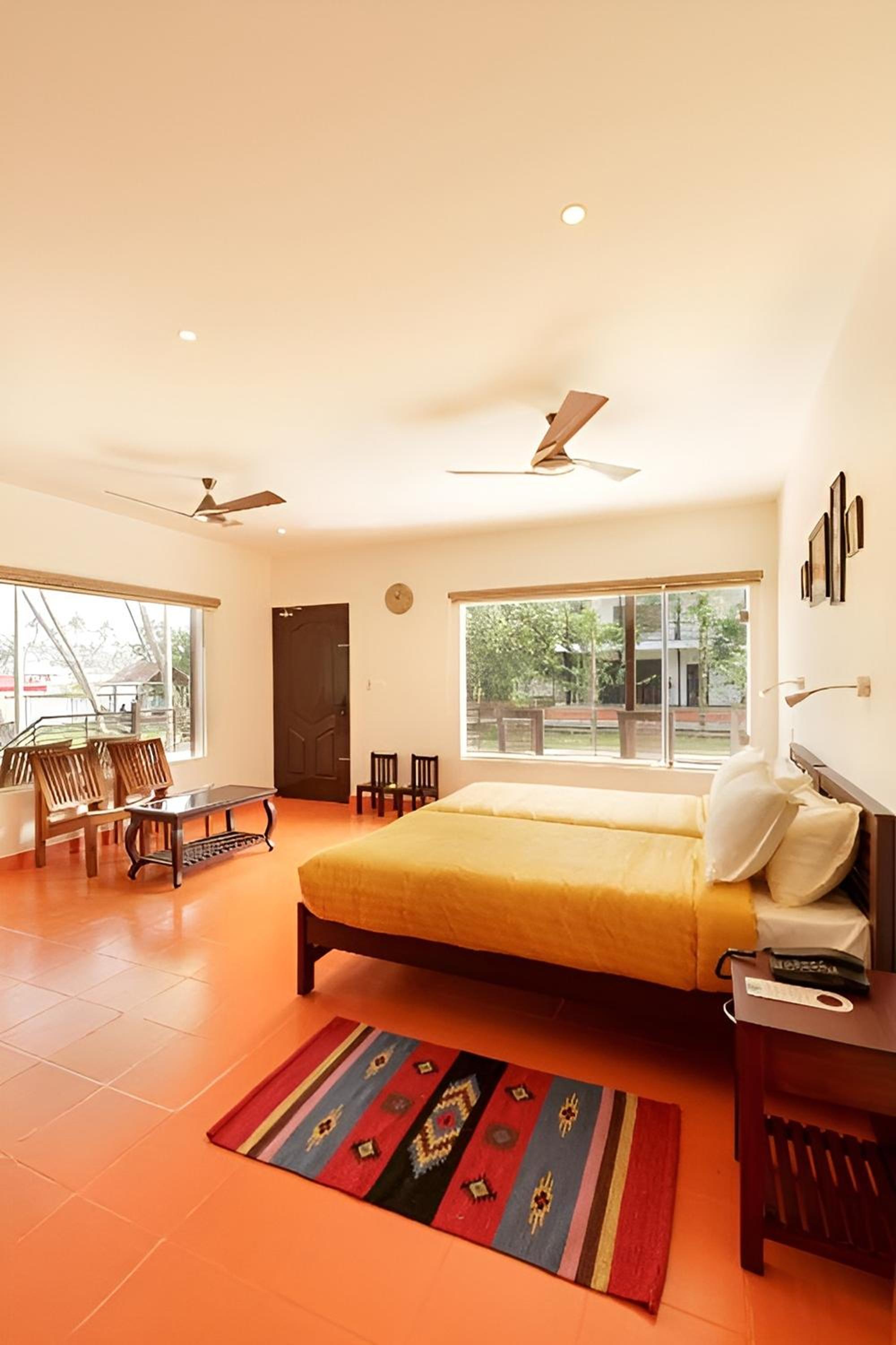 Superior Double or Twin Room with Lake View