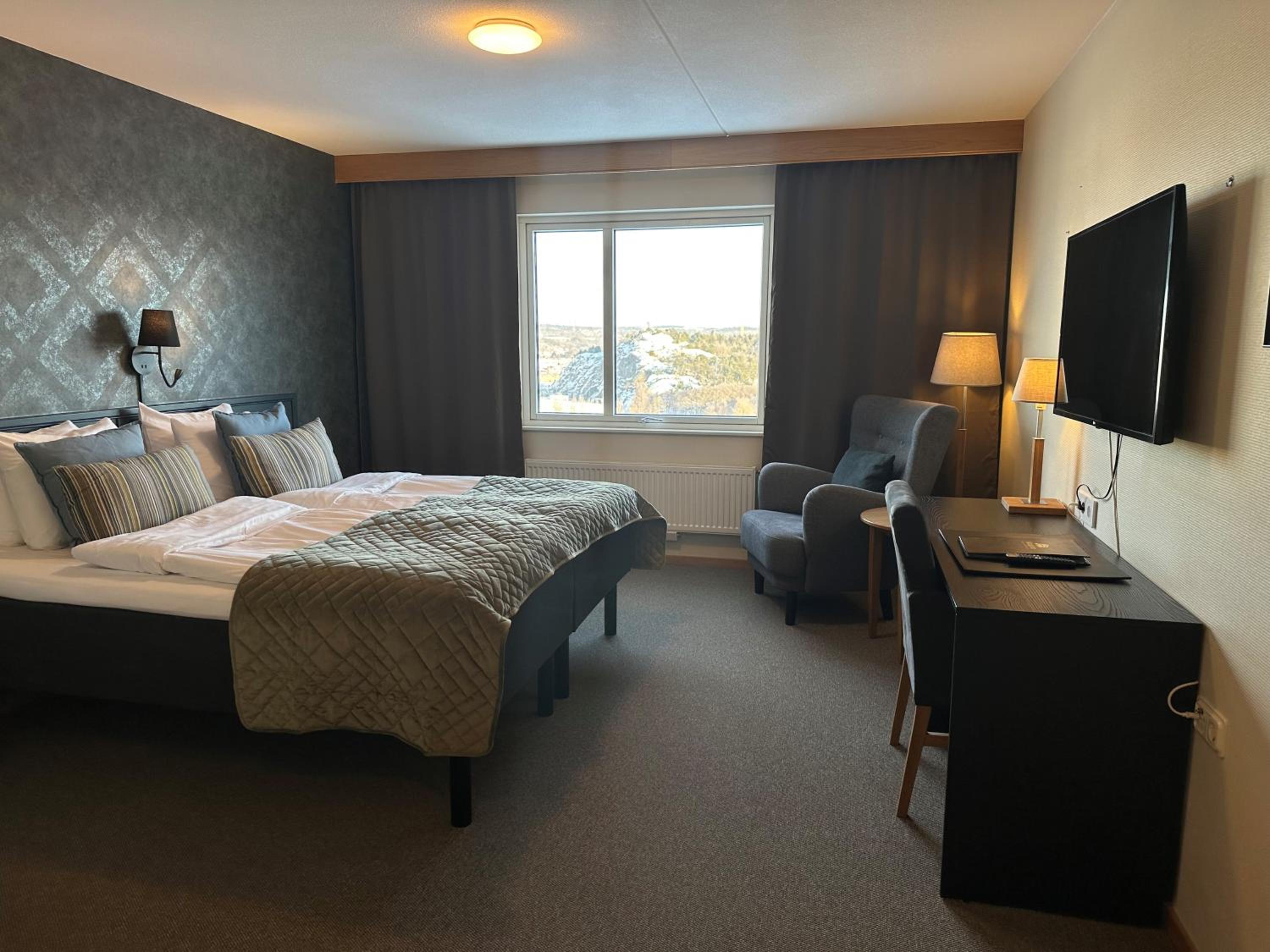 Double or Twin Room - Photo 1