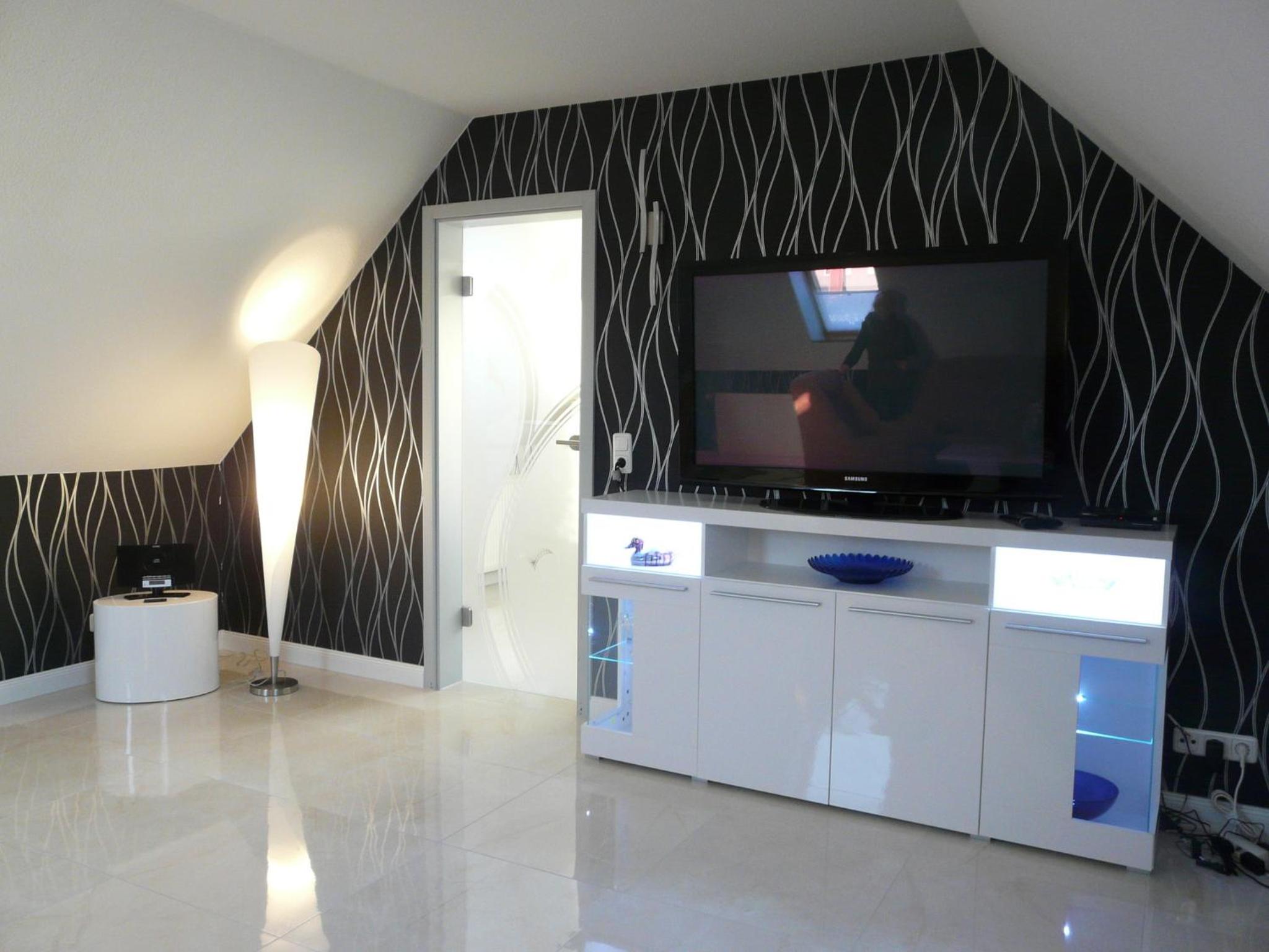 Apartment photo 2