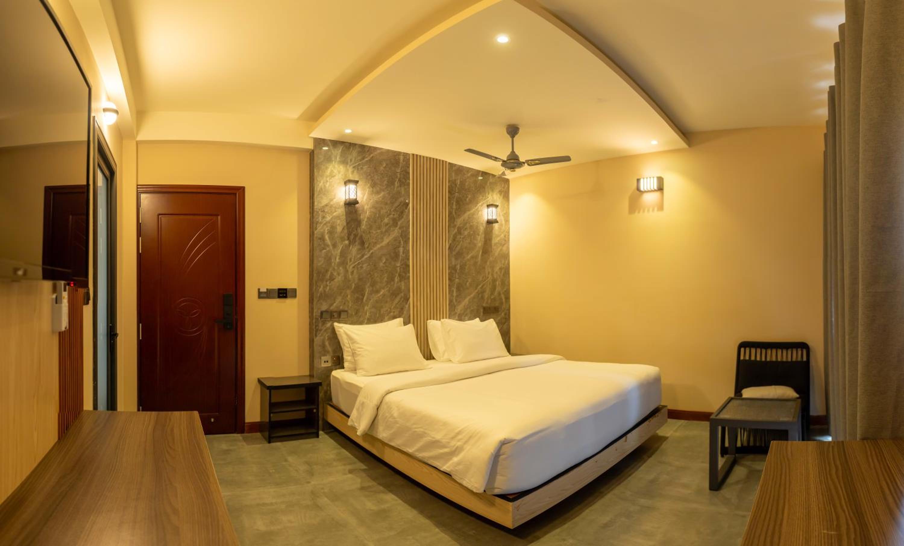 Deluxe Double Room With Sea View photo 2