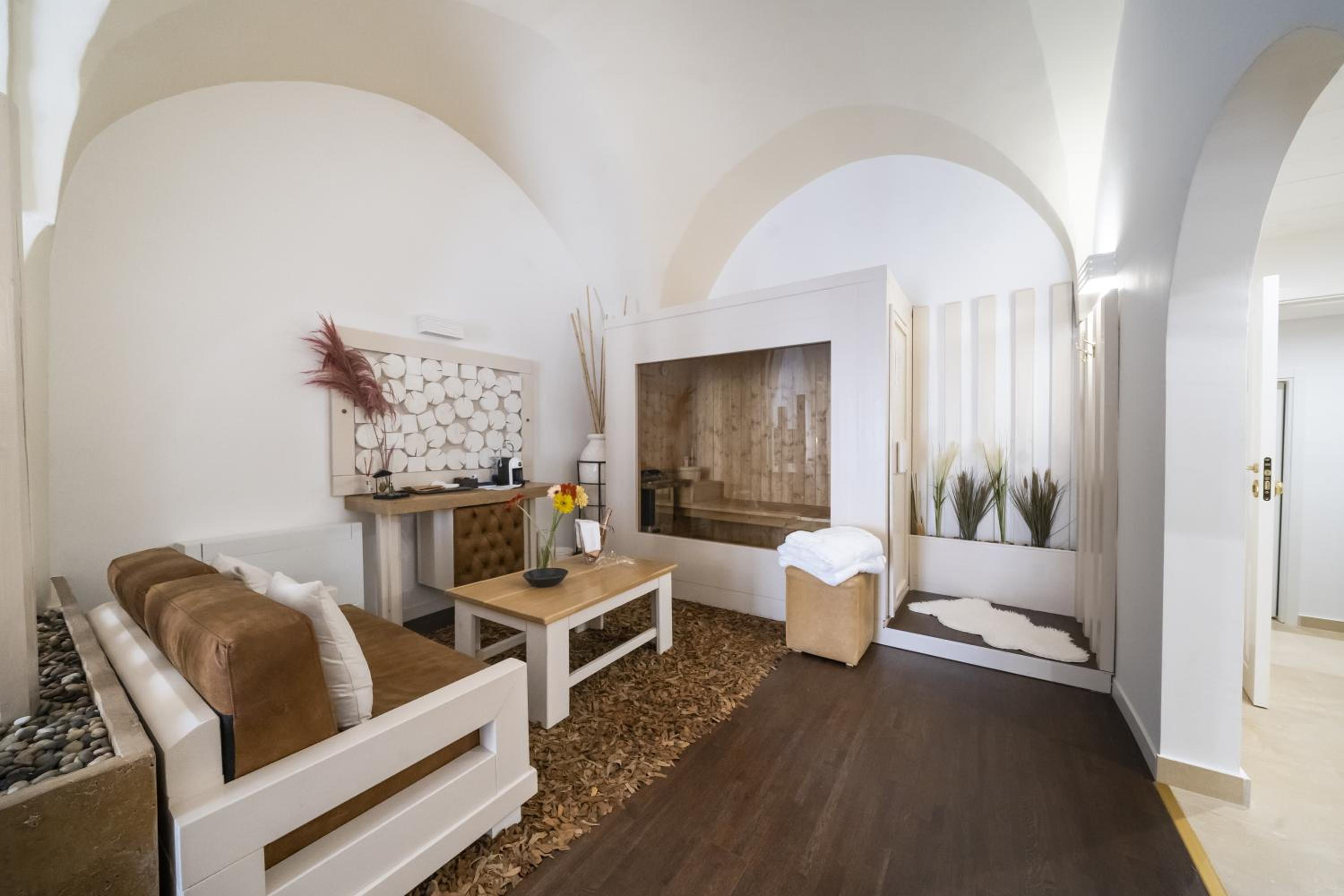 Suite with Sauna - Photo 5