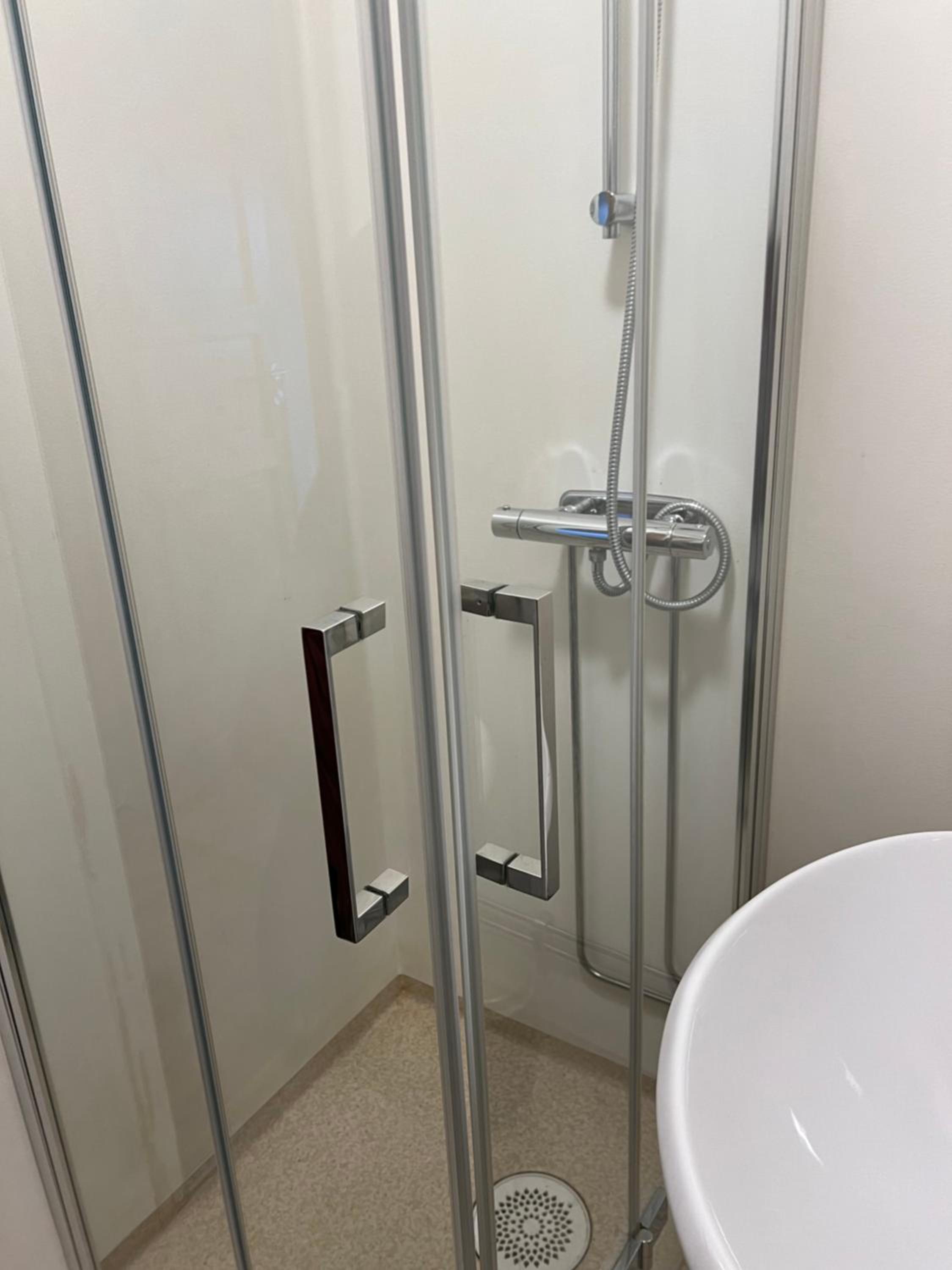 Apartment (6 Adults) with Free Parking photo 3
