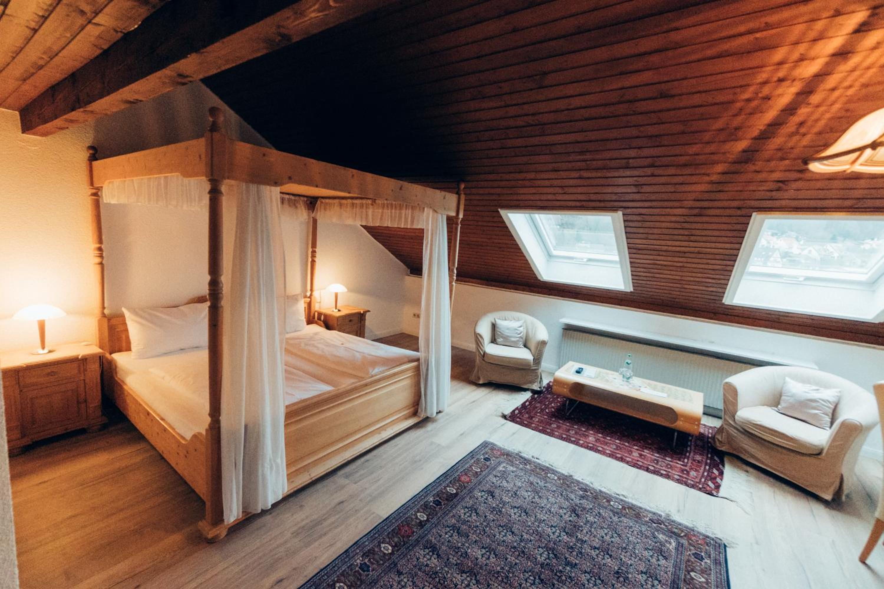 Double Room - Photo 9