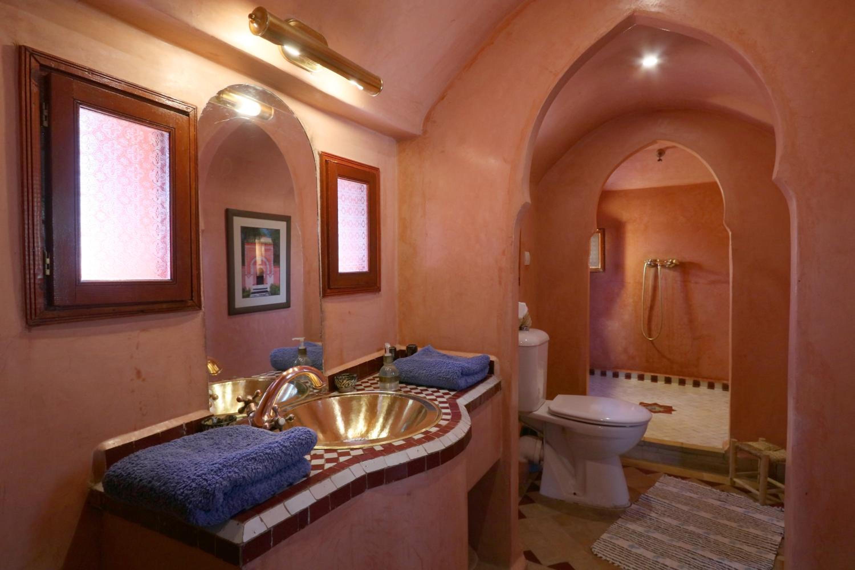 Superior Double or Twin Room - Photo 11