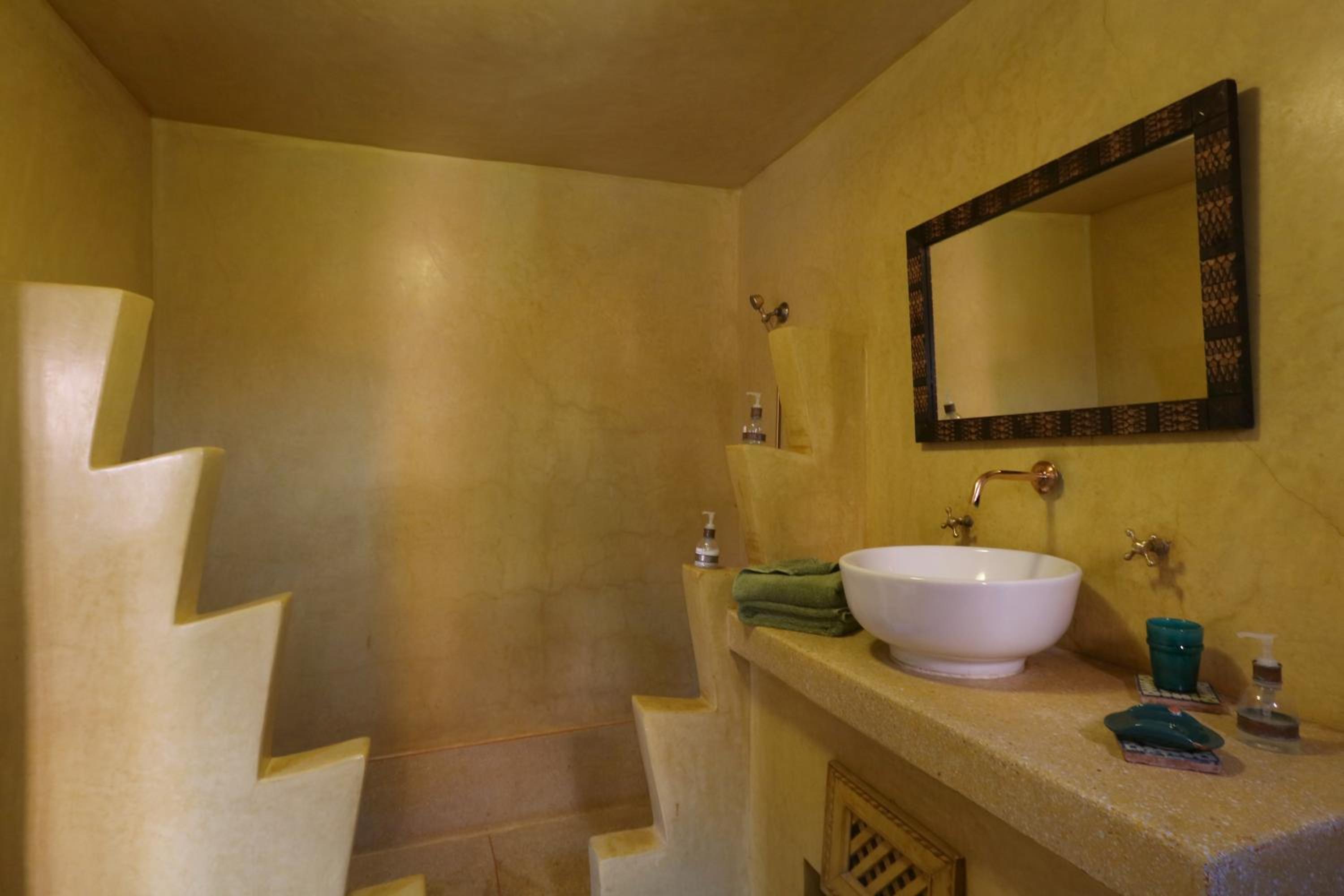 Superior Double or Twin Room - Photo 7