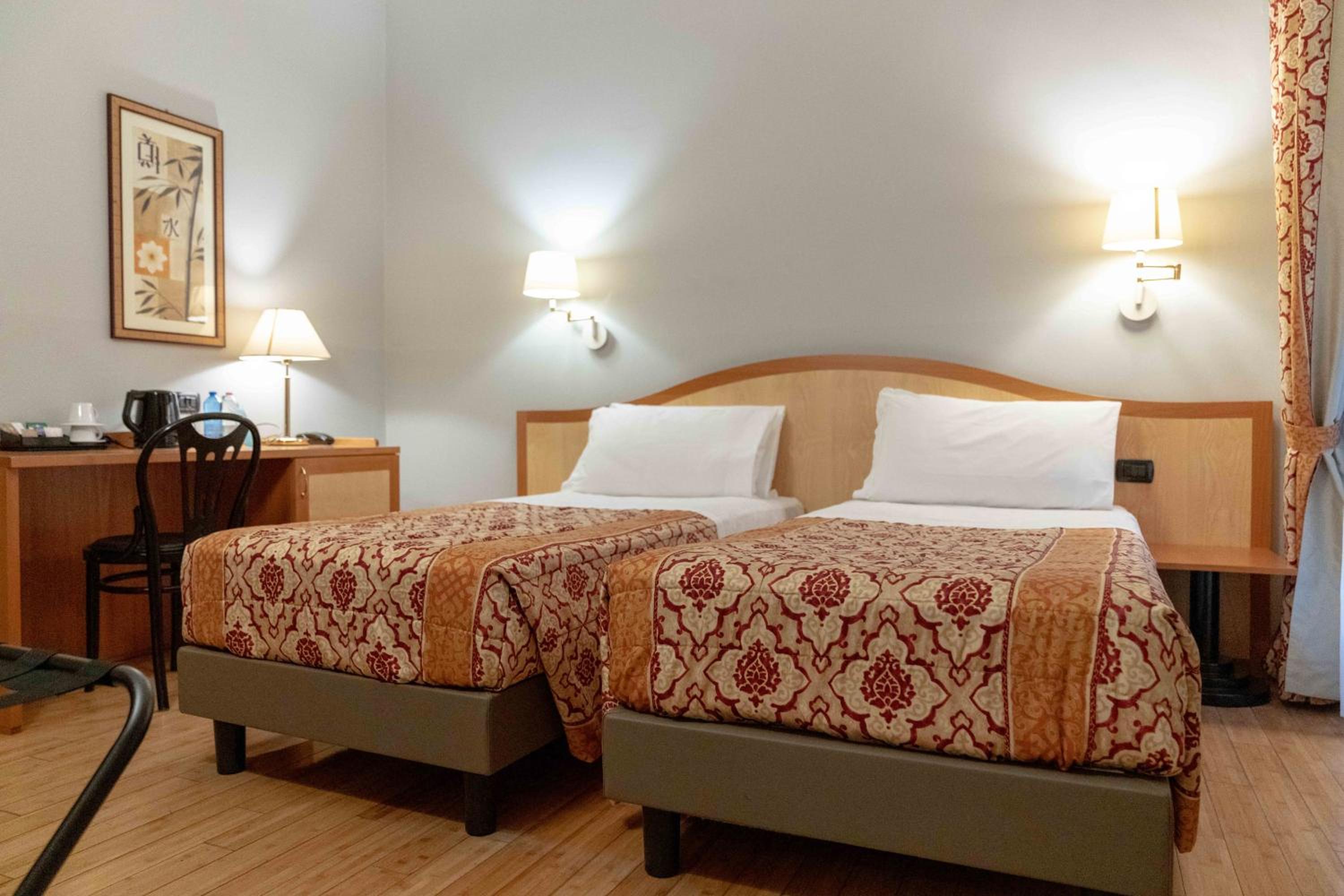 Double or Twin Room - Photo 1