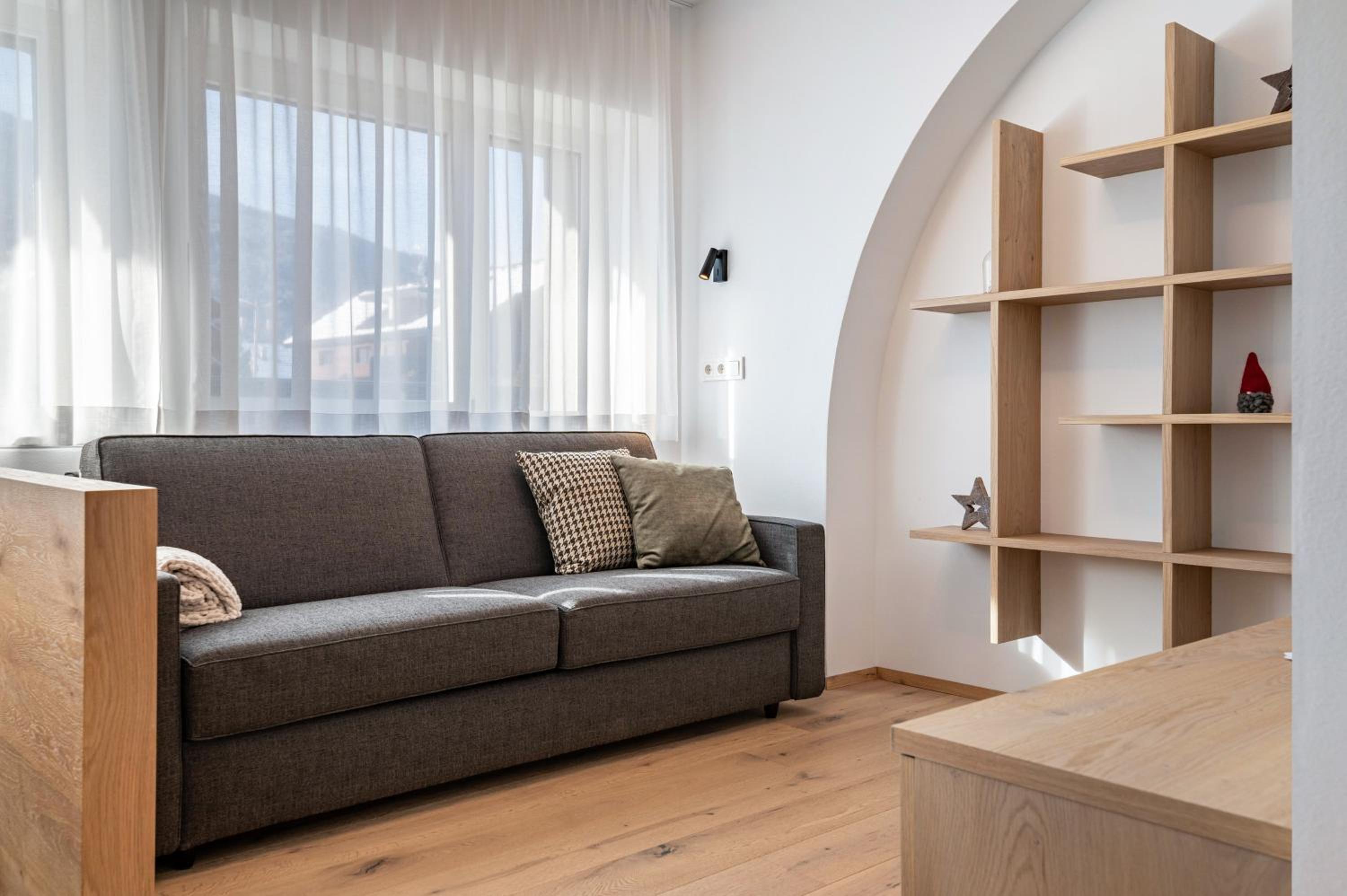 One-Bedroom Apartment with Garden View