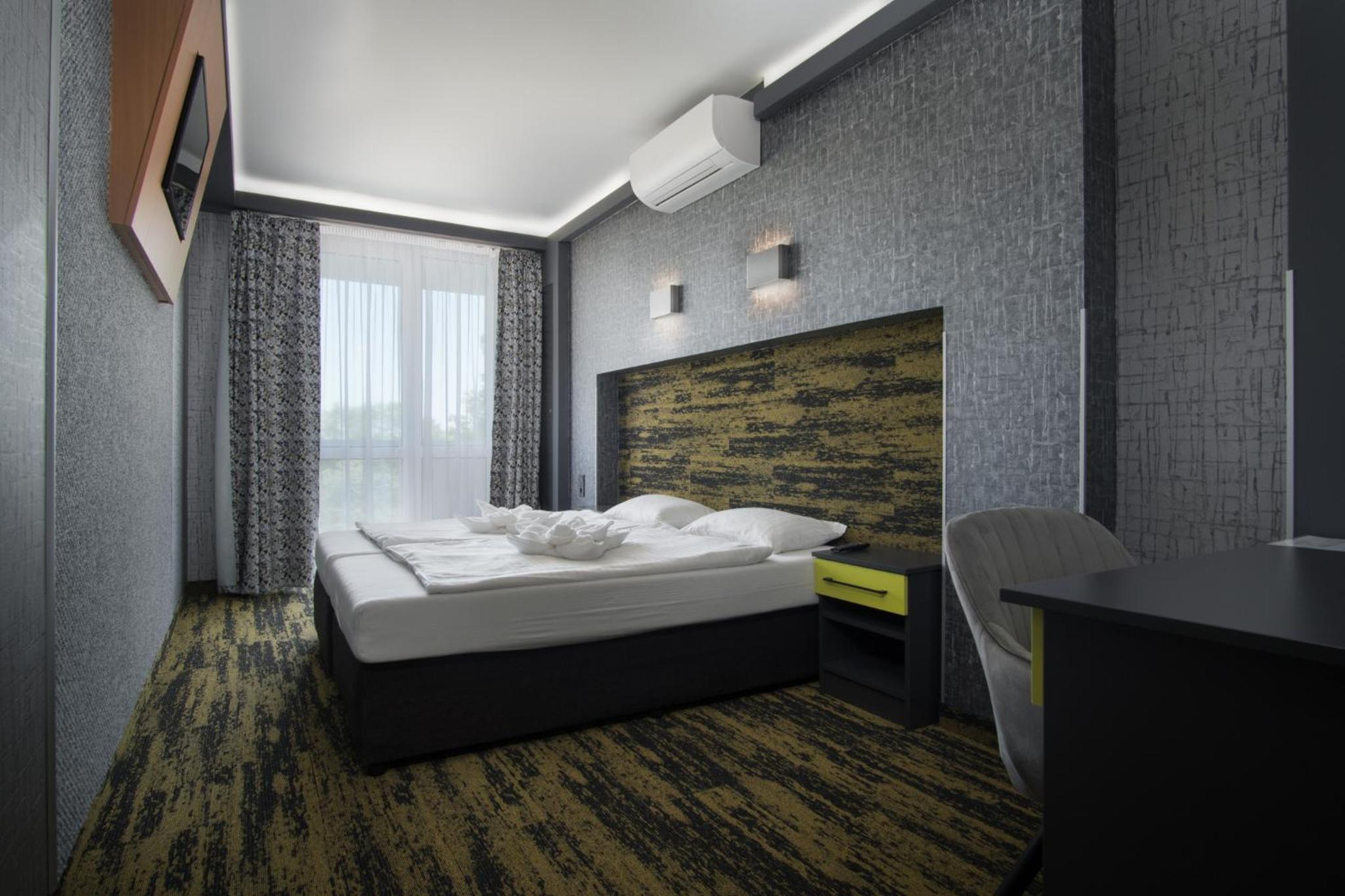 Standard Double or Twin Room with Balcony photo 1