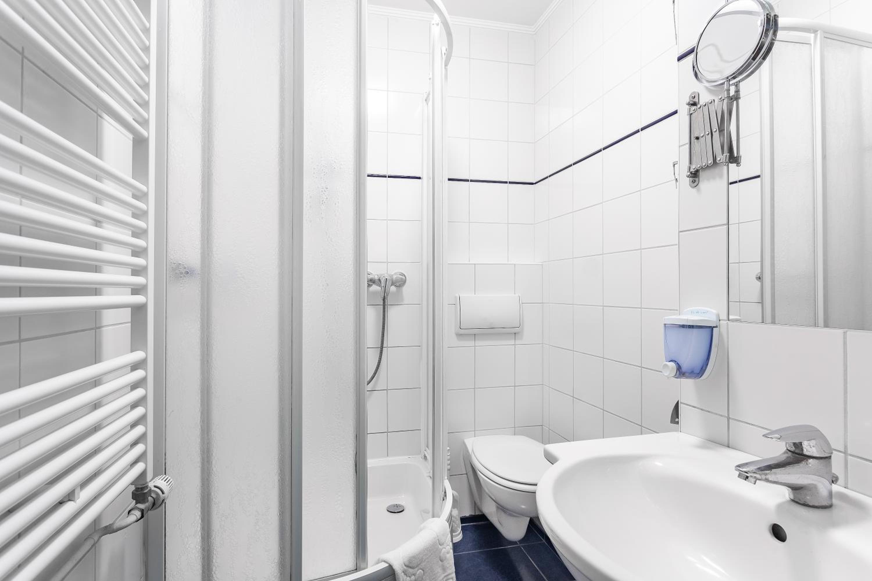 Standard Double or Twin Room with Garden View photo 2