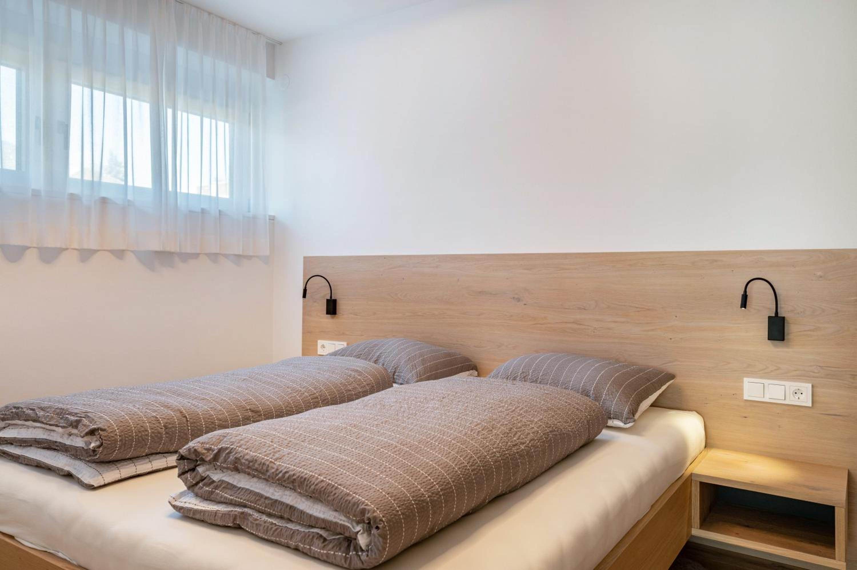 Two-Bedroom Deluxe Apartment with Garden View photo 1