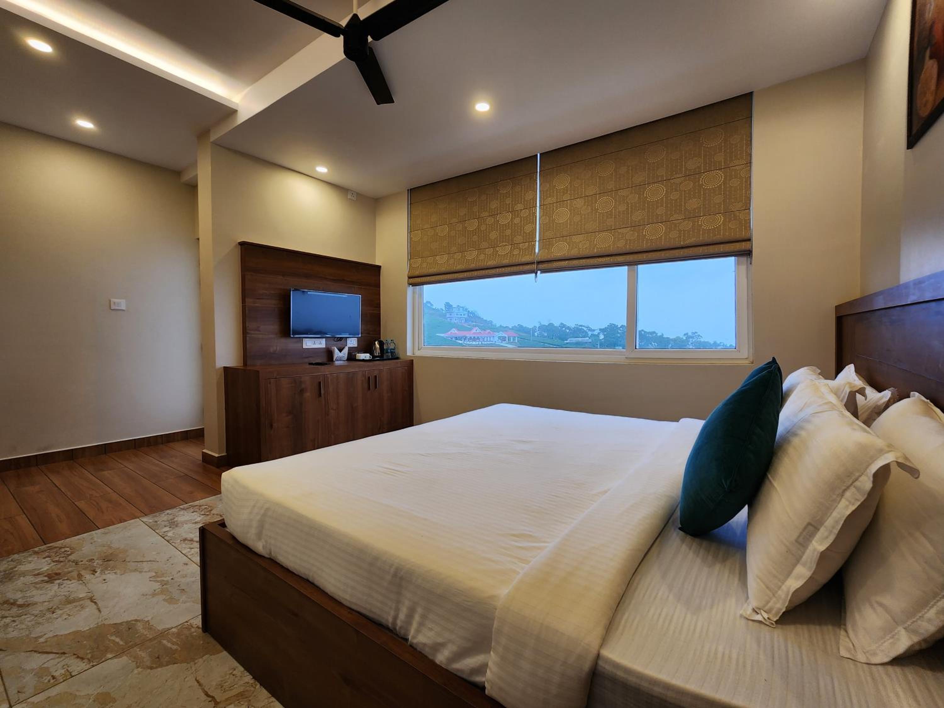 Suite with Balcony photo 3
