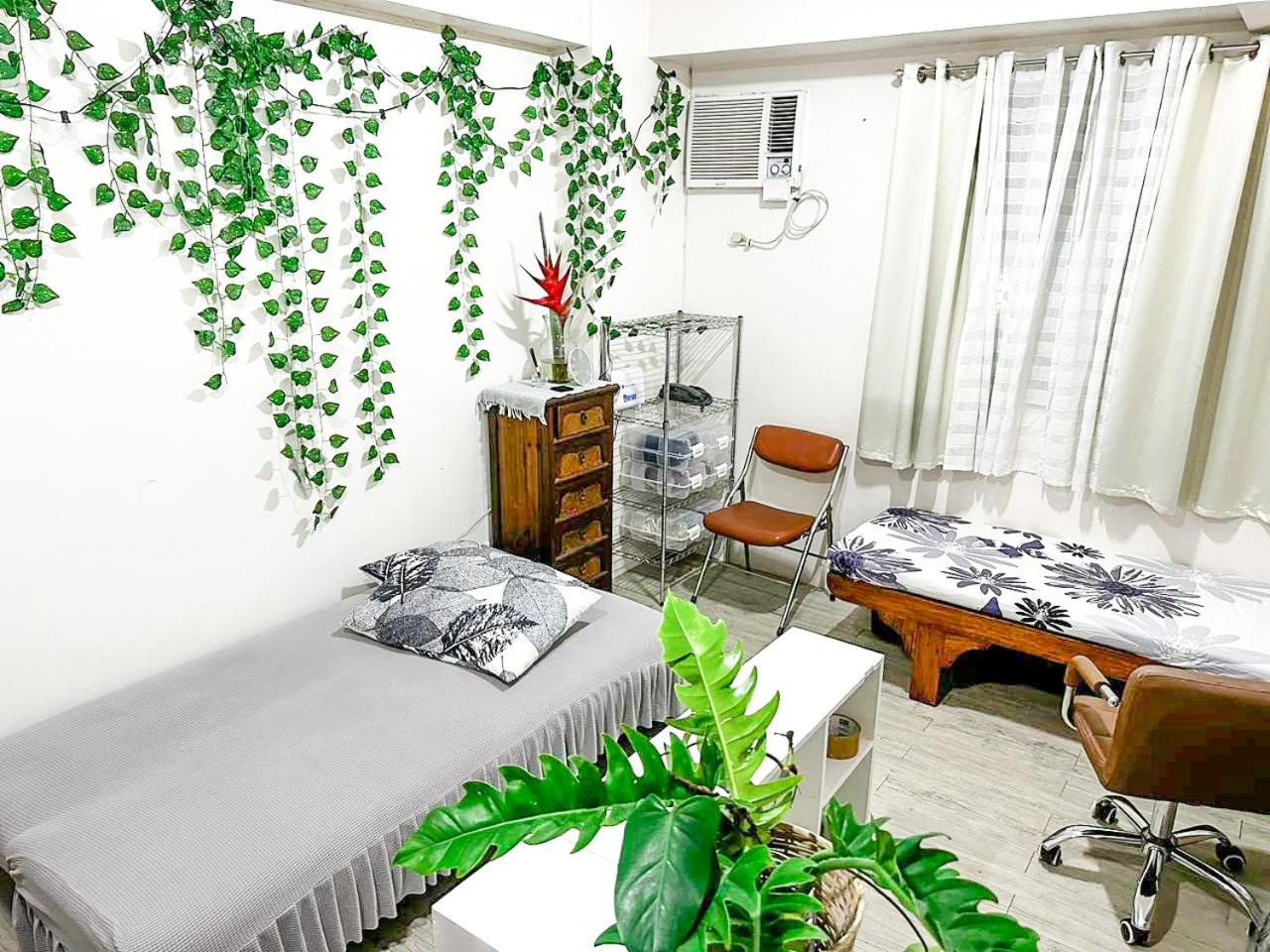 Studio Apartment photo 1