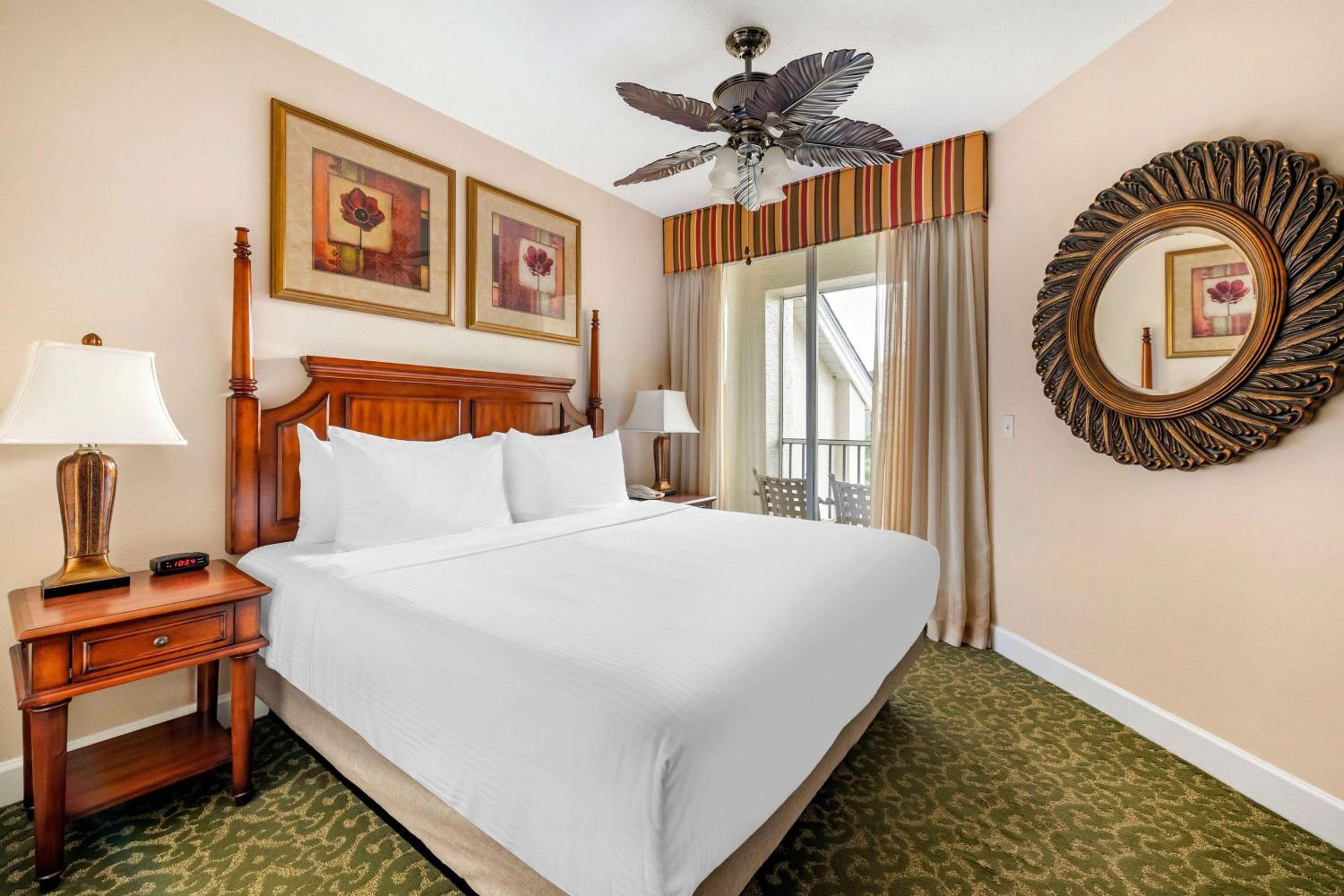 One-Bedroom King Suite