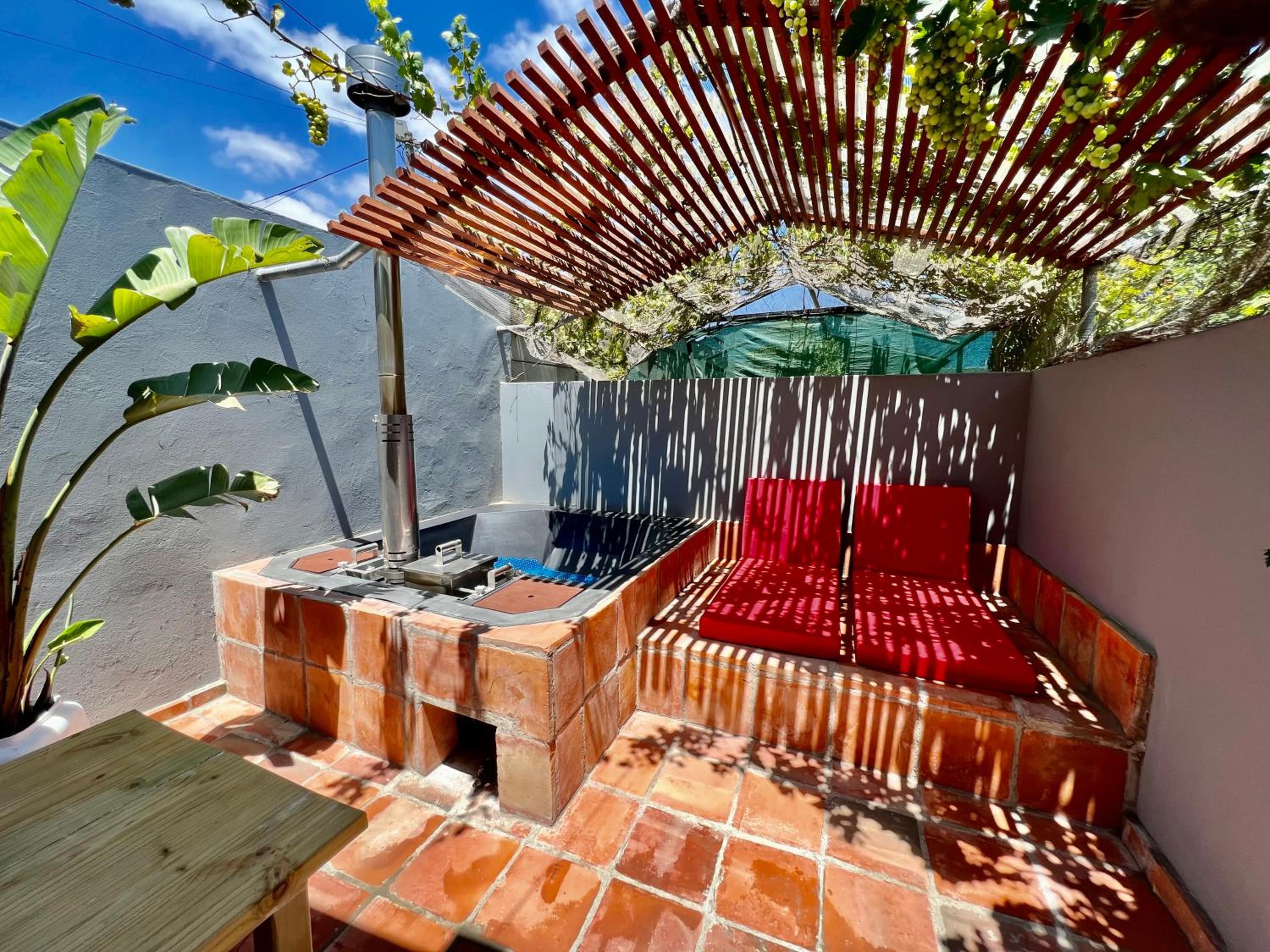 Superior Double or Twin Room with Garden View - Photo 10