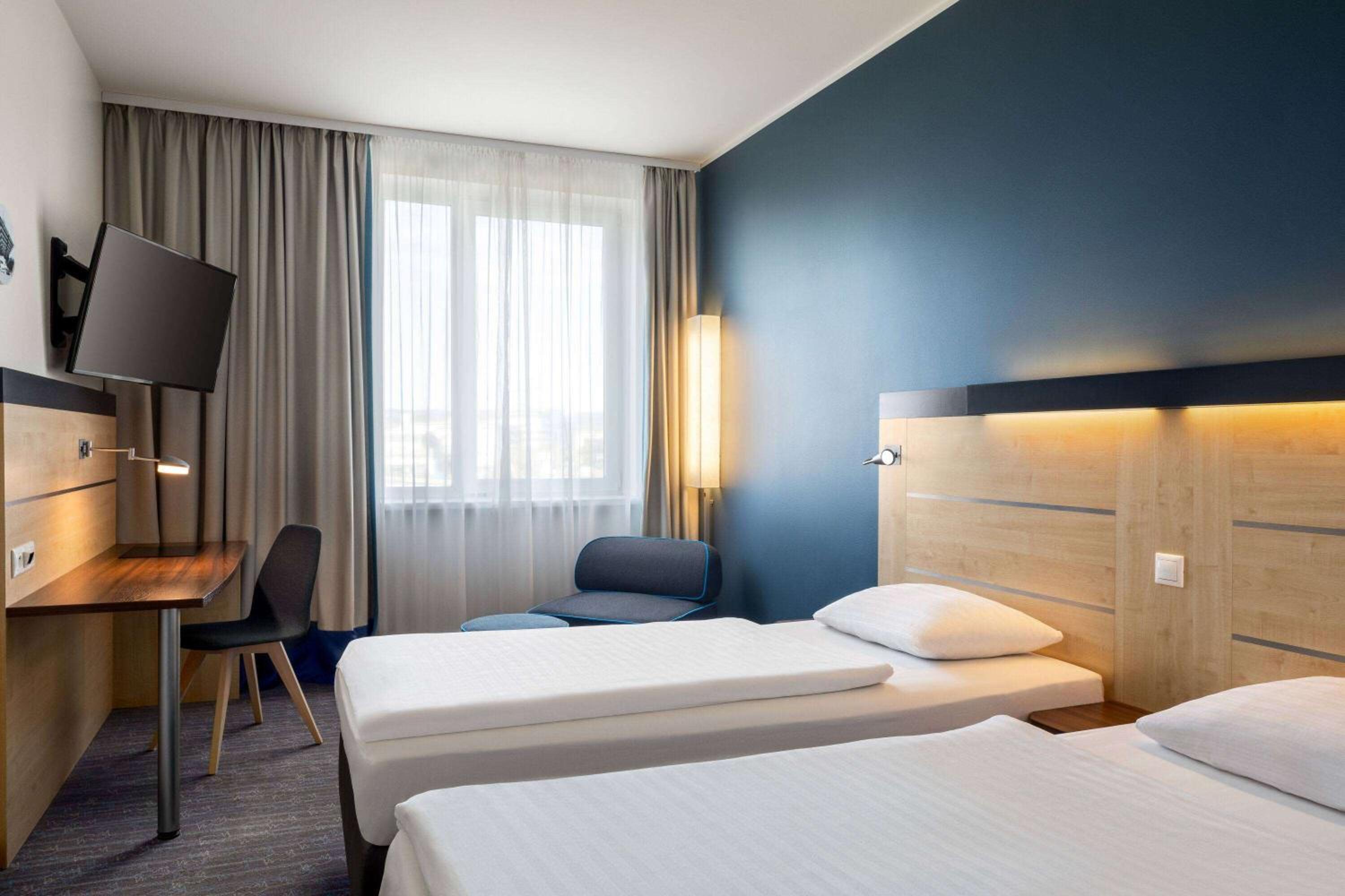 Comfort Twin Room - Photo 2