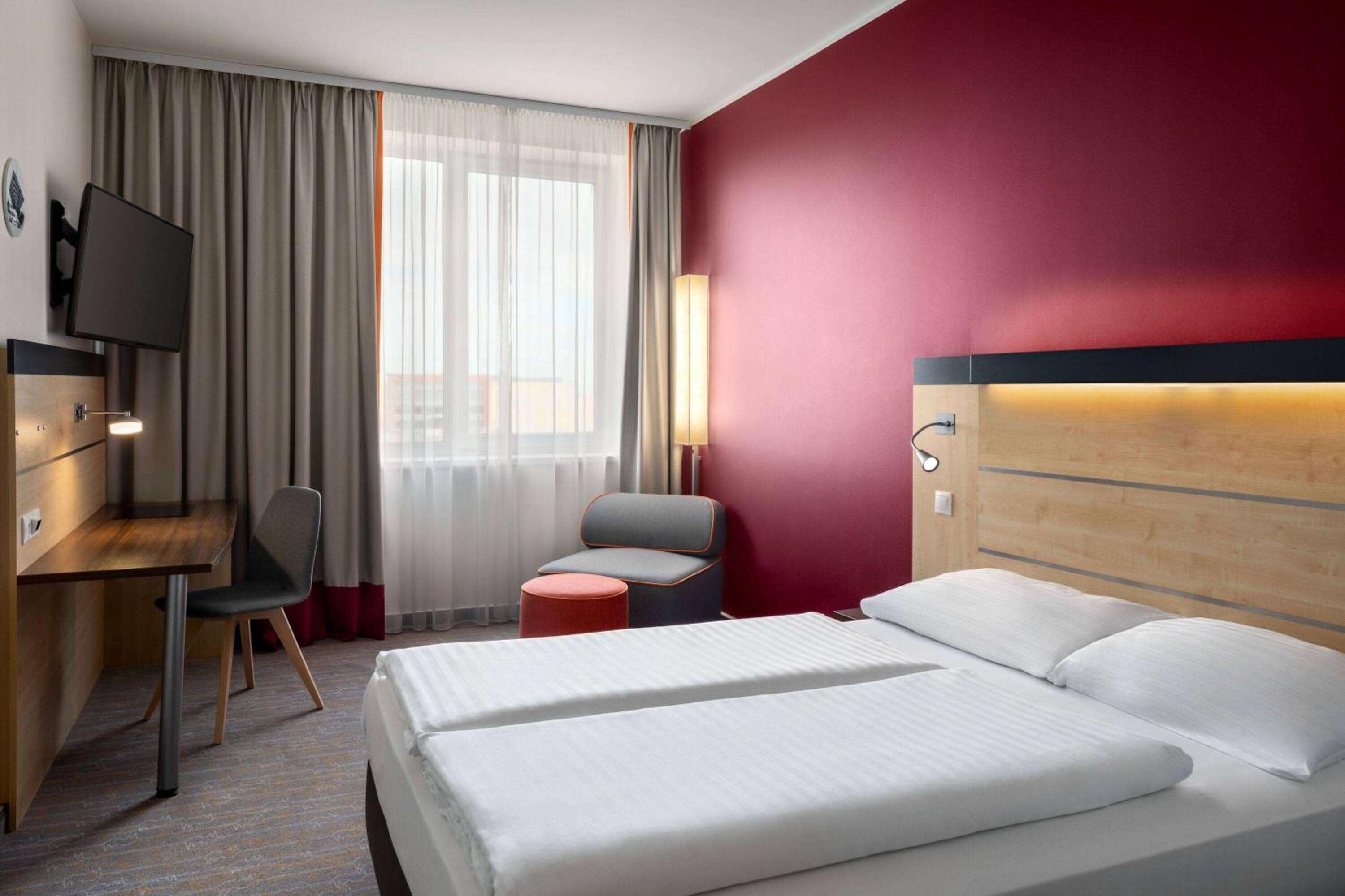 Comfort Room - Photo 3