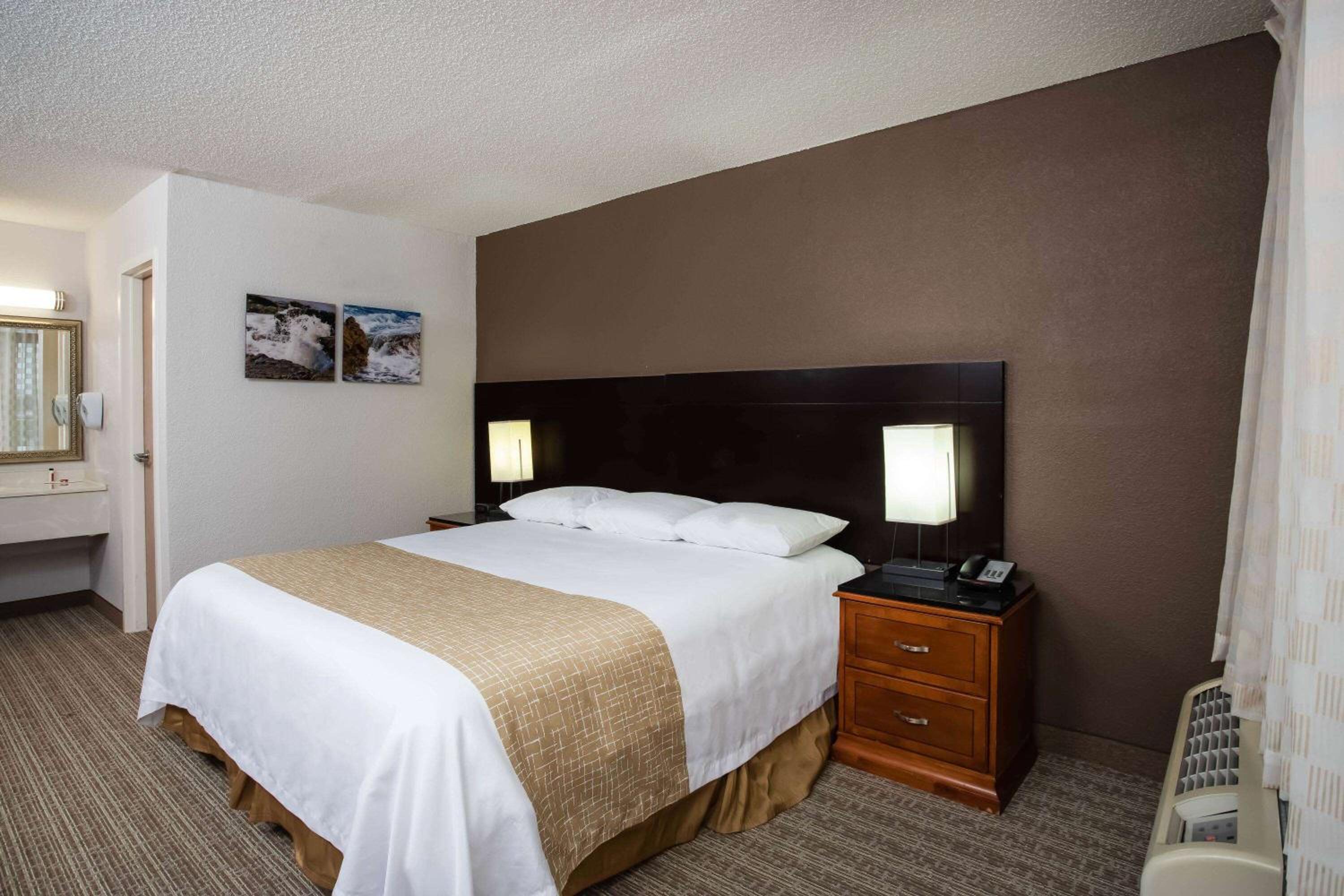 Business King Room - Non-Smoking photo 1