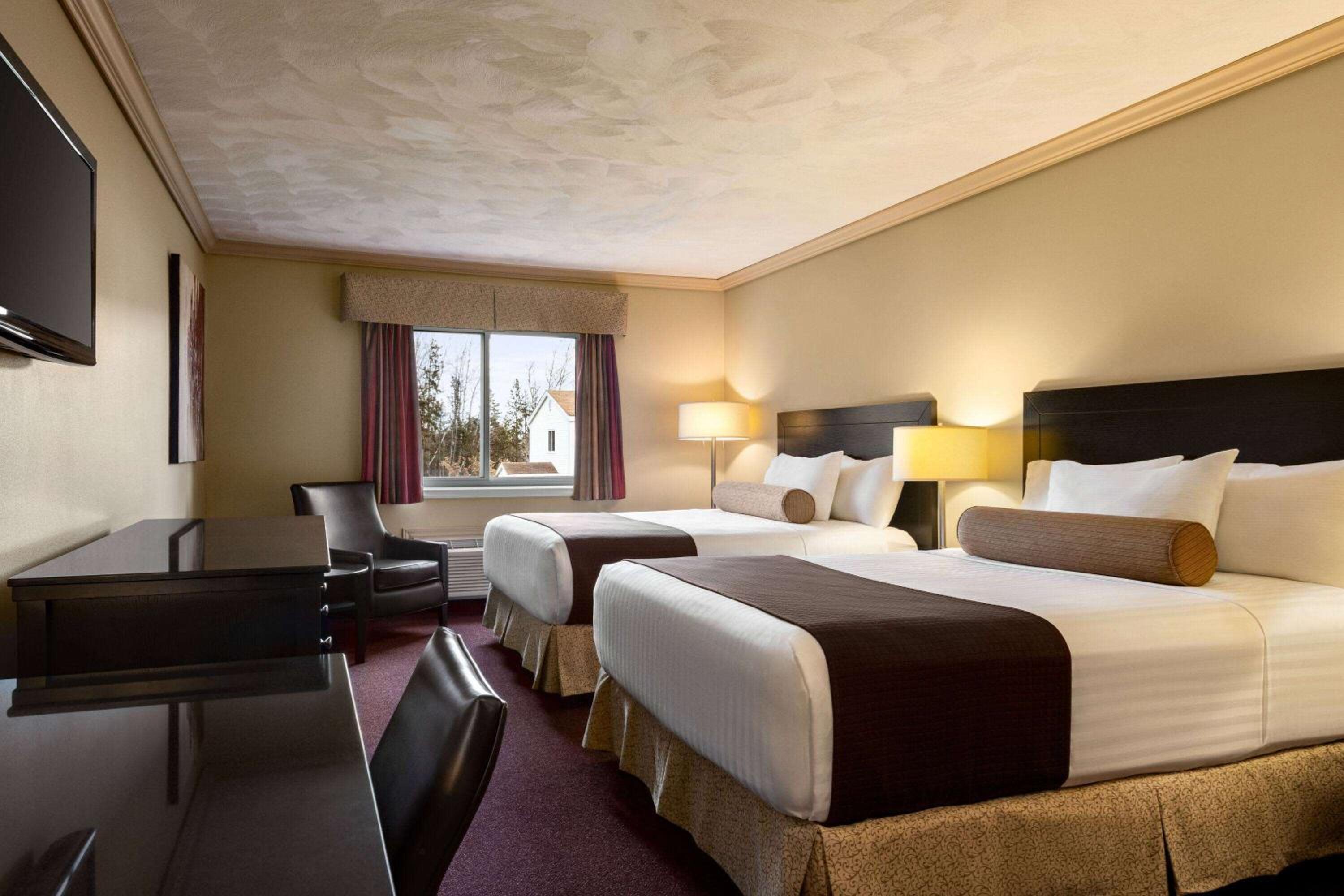 Queen Room with Two Queen Beds - Non-Smoking