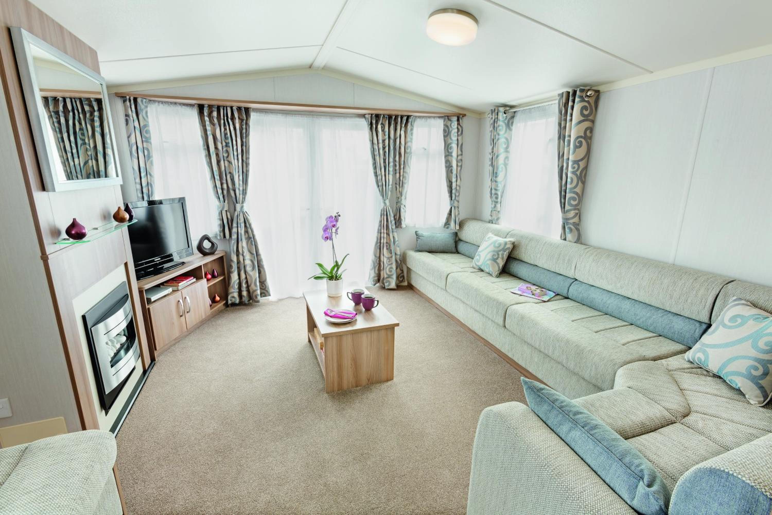 Caravan (Sleeps 4) photo 2