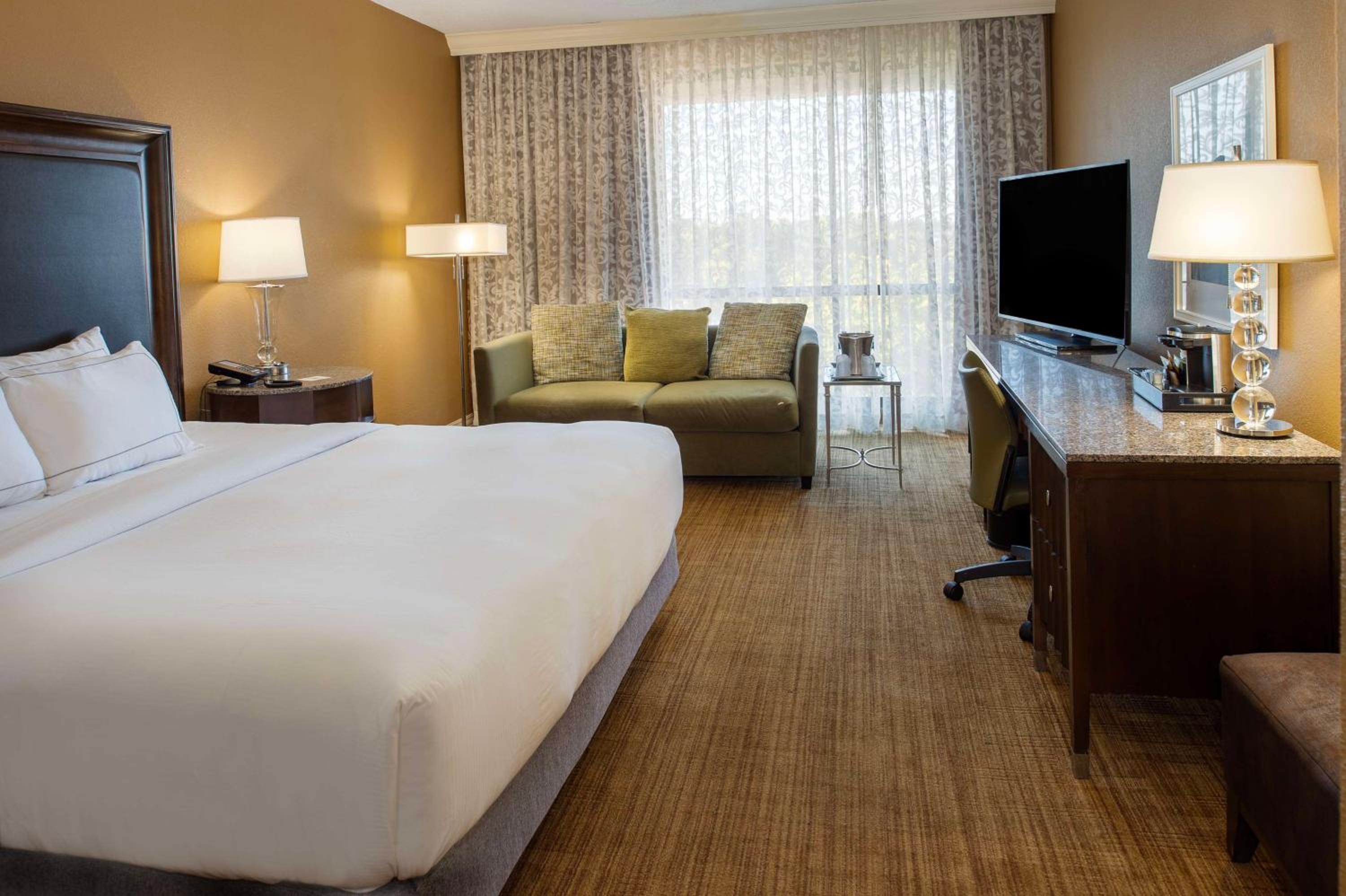 King Room with Courtyard View - Photo 4