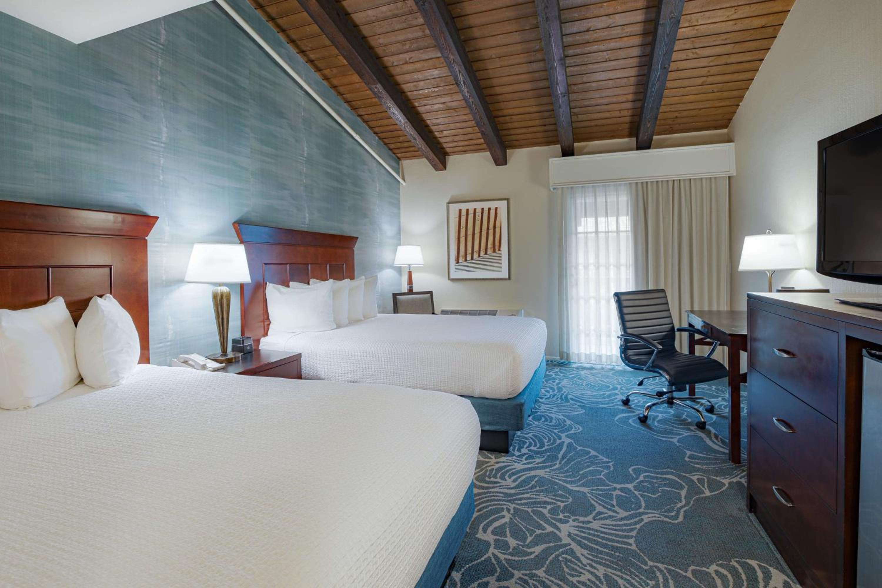 Queen Room with Two Queen Beds with Courtyard View - Photo 1