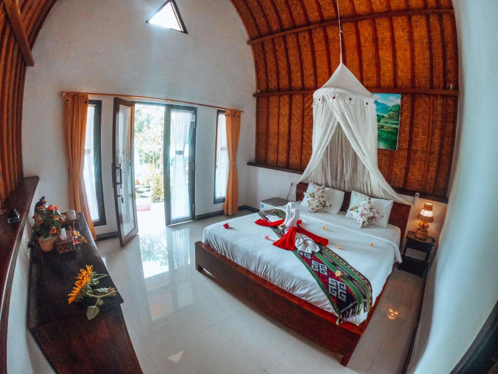 King Room with Balcony - Photo 1