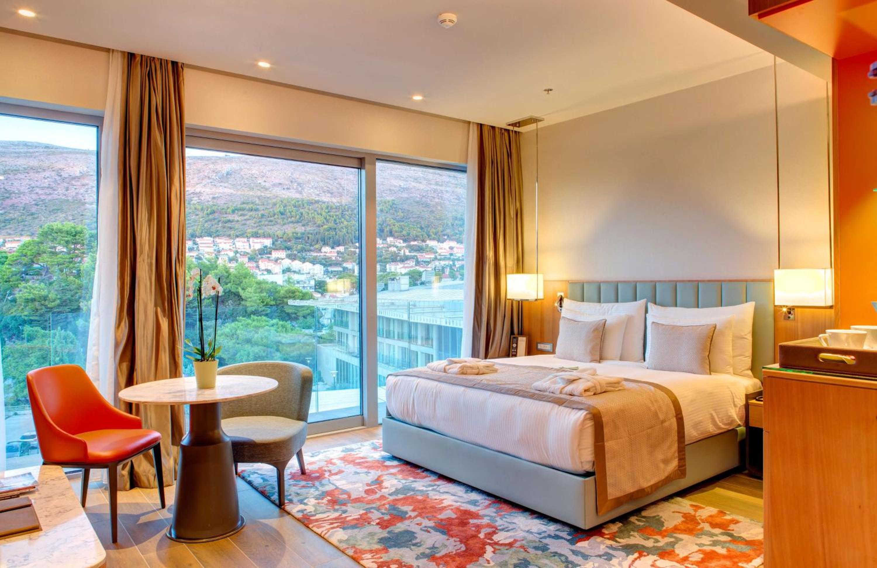 Standard Double Room with Park View