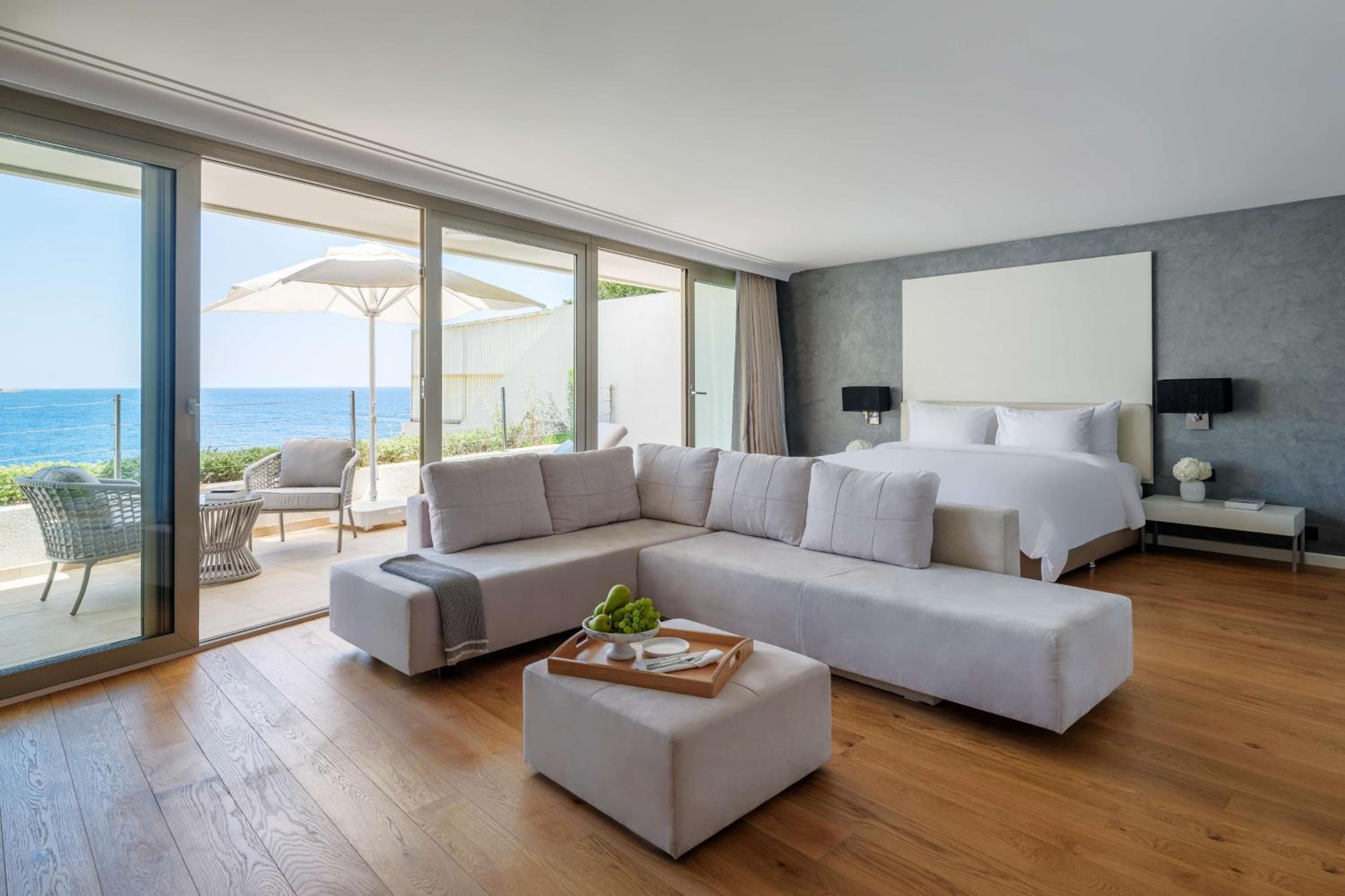 Spa Suite with Balcony and Sea View