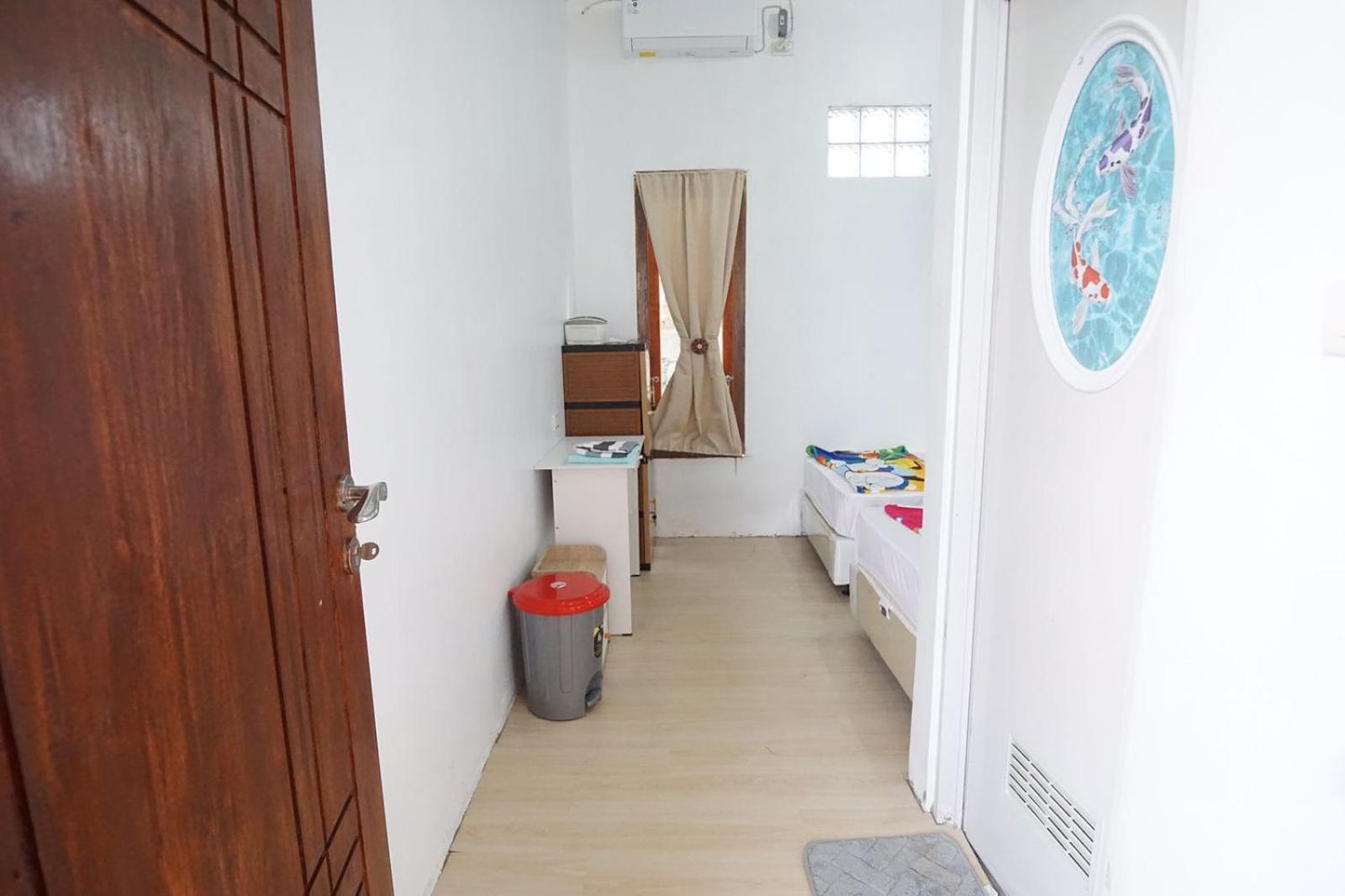 Standard Twin Room photo 2