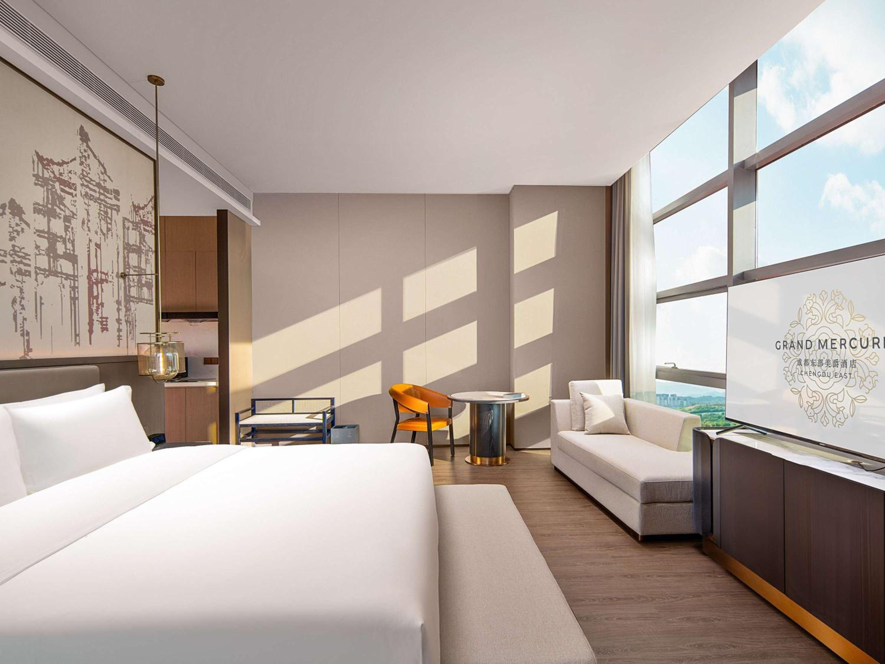 Superior Apartment with One King Bed photo 3