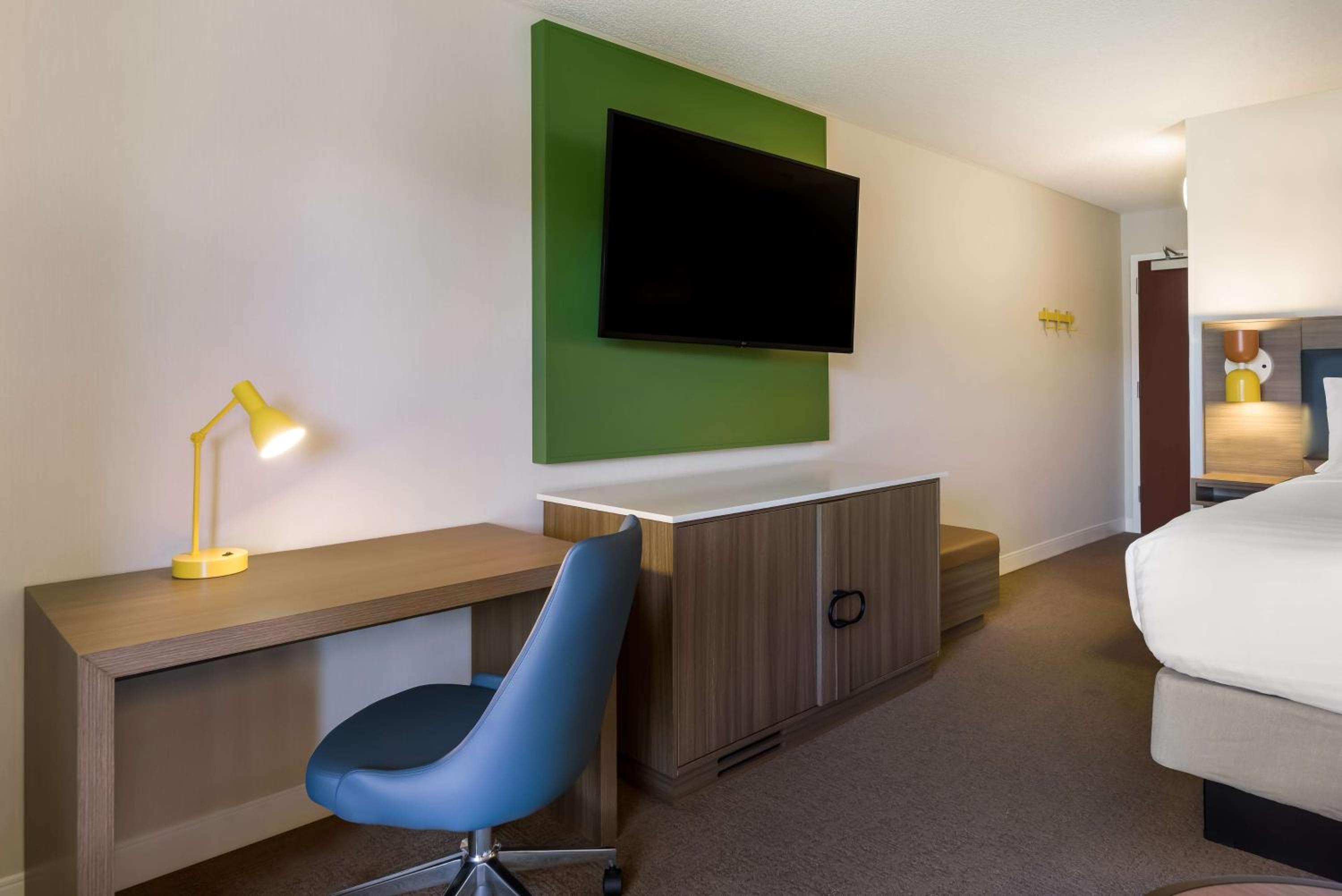 Guestroom King - Photo 4
