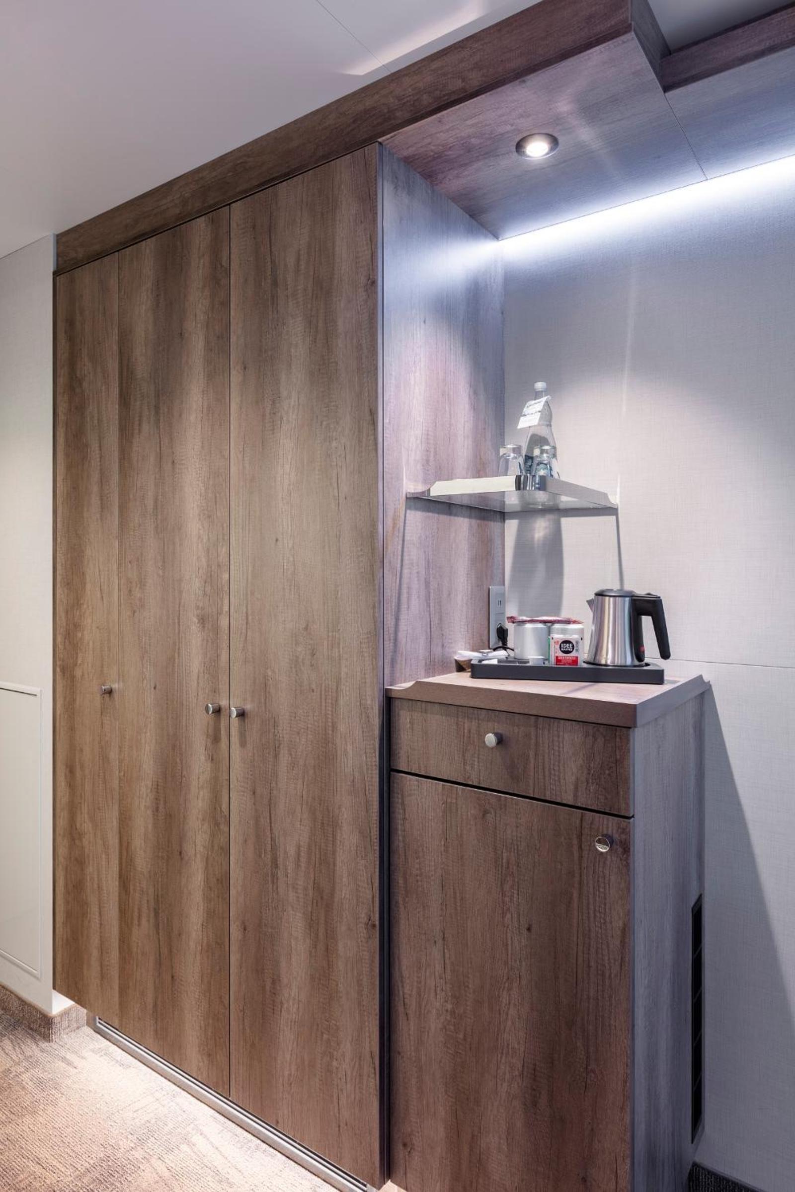 Standard Room - Photo 13