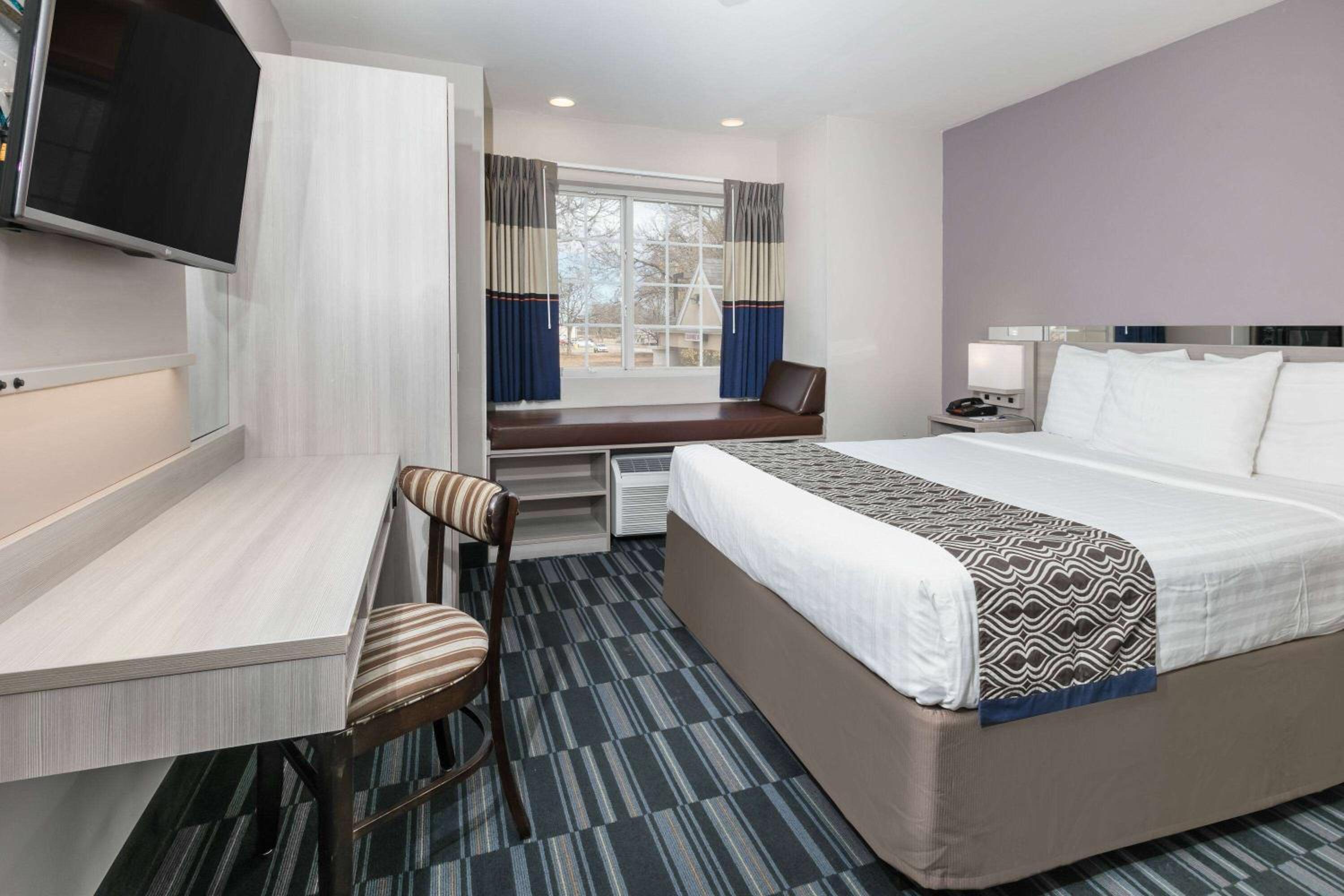 Queen Room - Disability Access/Non-Smoking - Photo 1