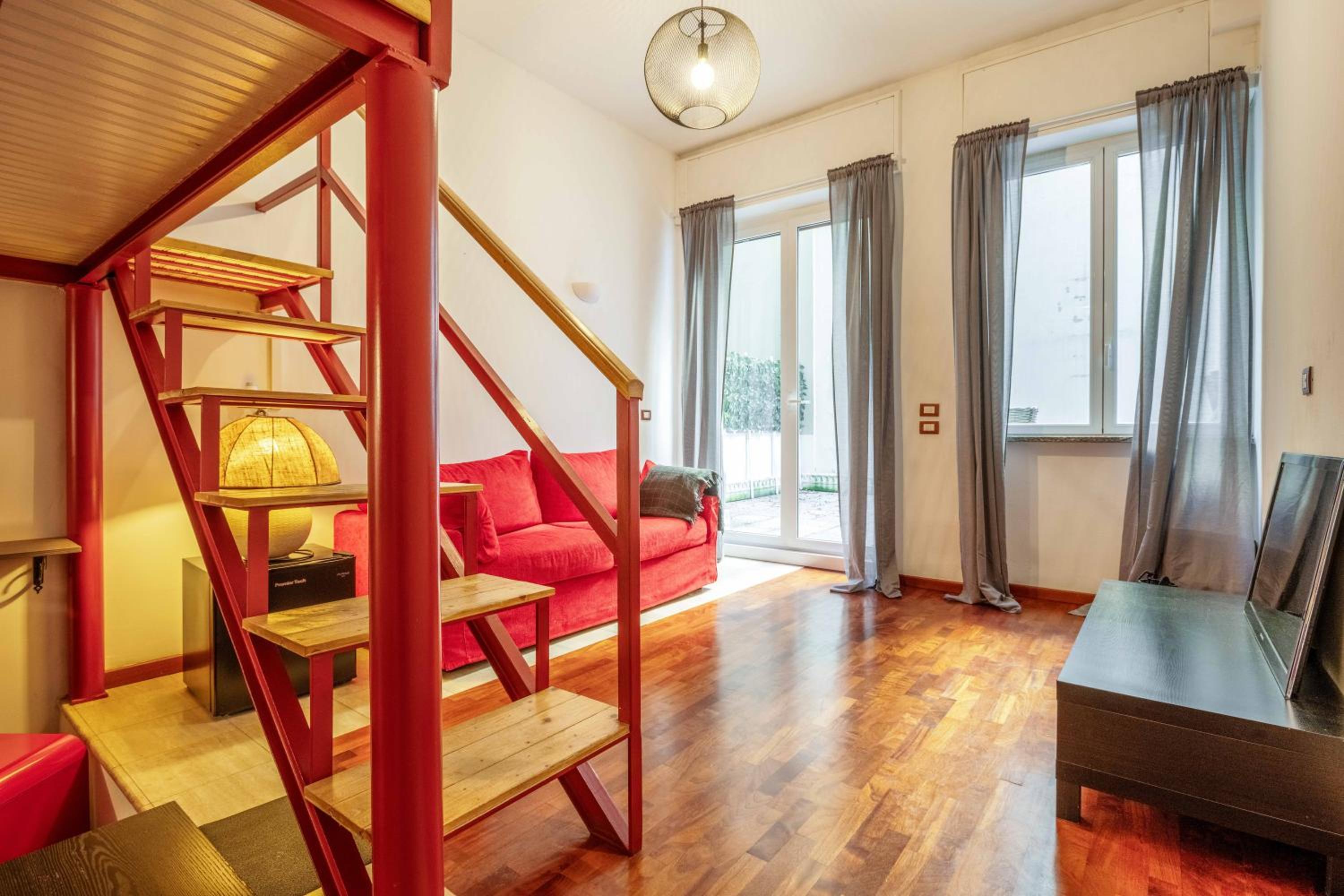 One-Bedroom Apartment
