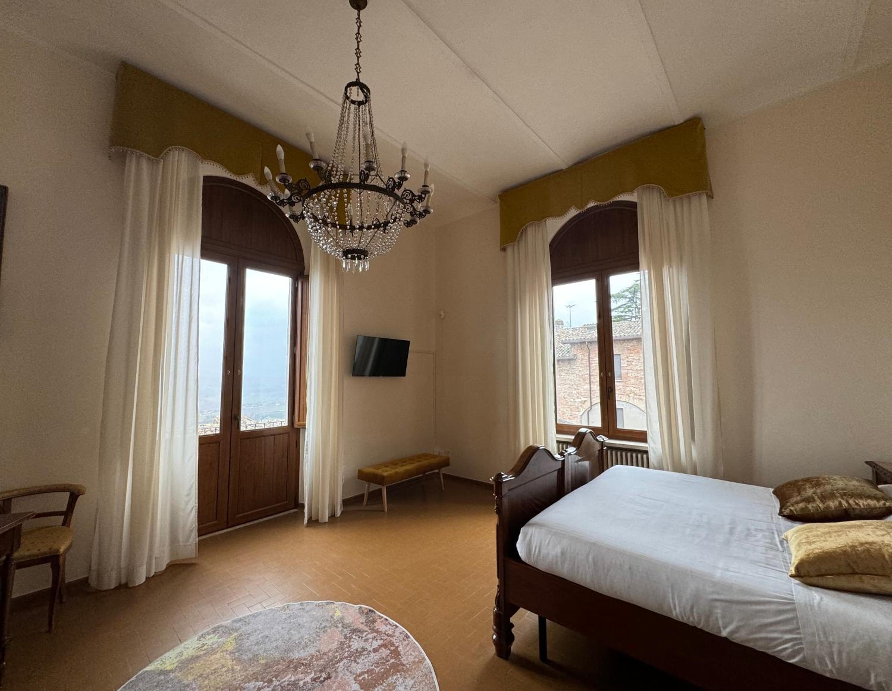 Suite with Terrace - Photo 4