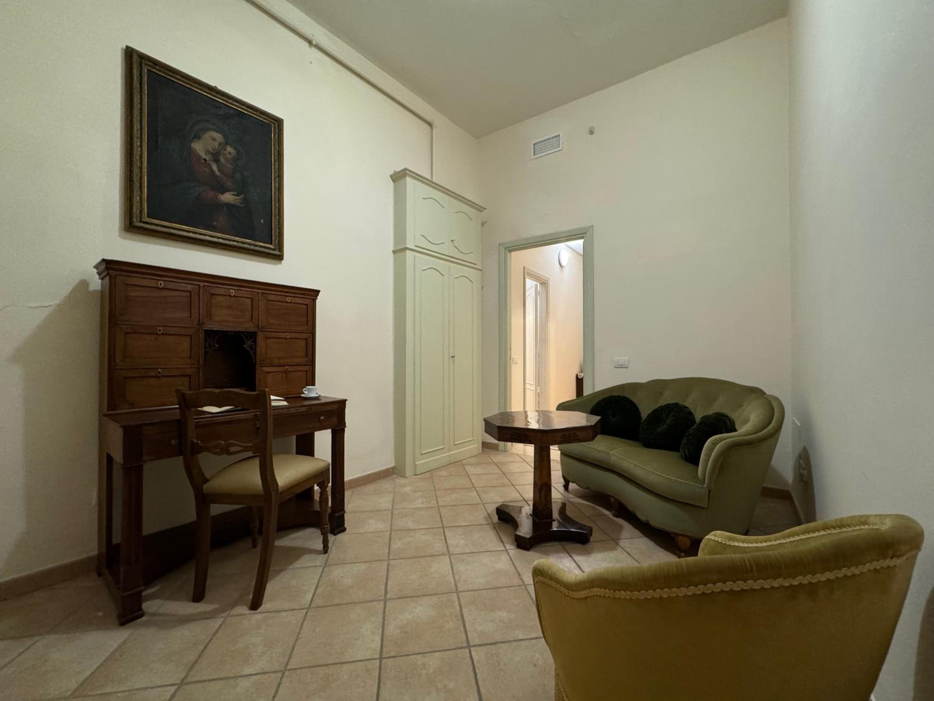 Suite with Terrace - Photo 12