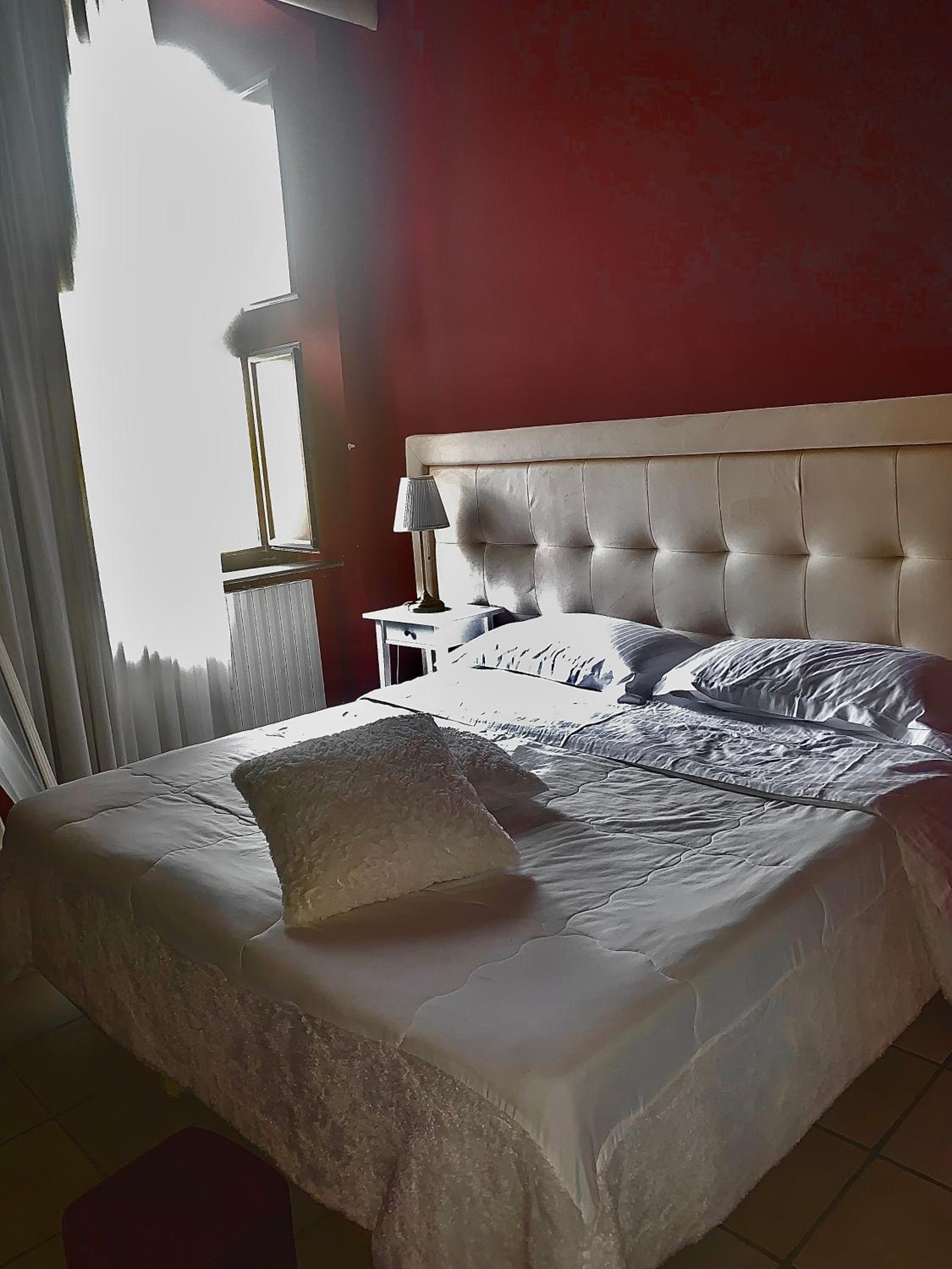 Deluxe Room - Photo 1