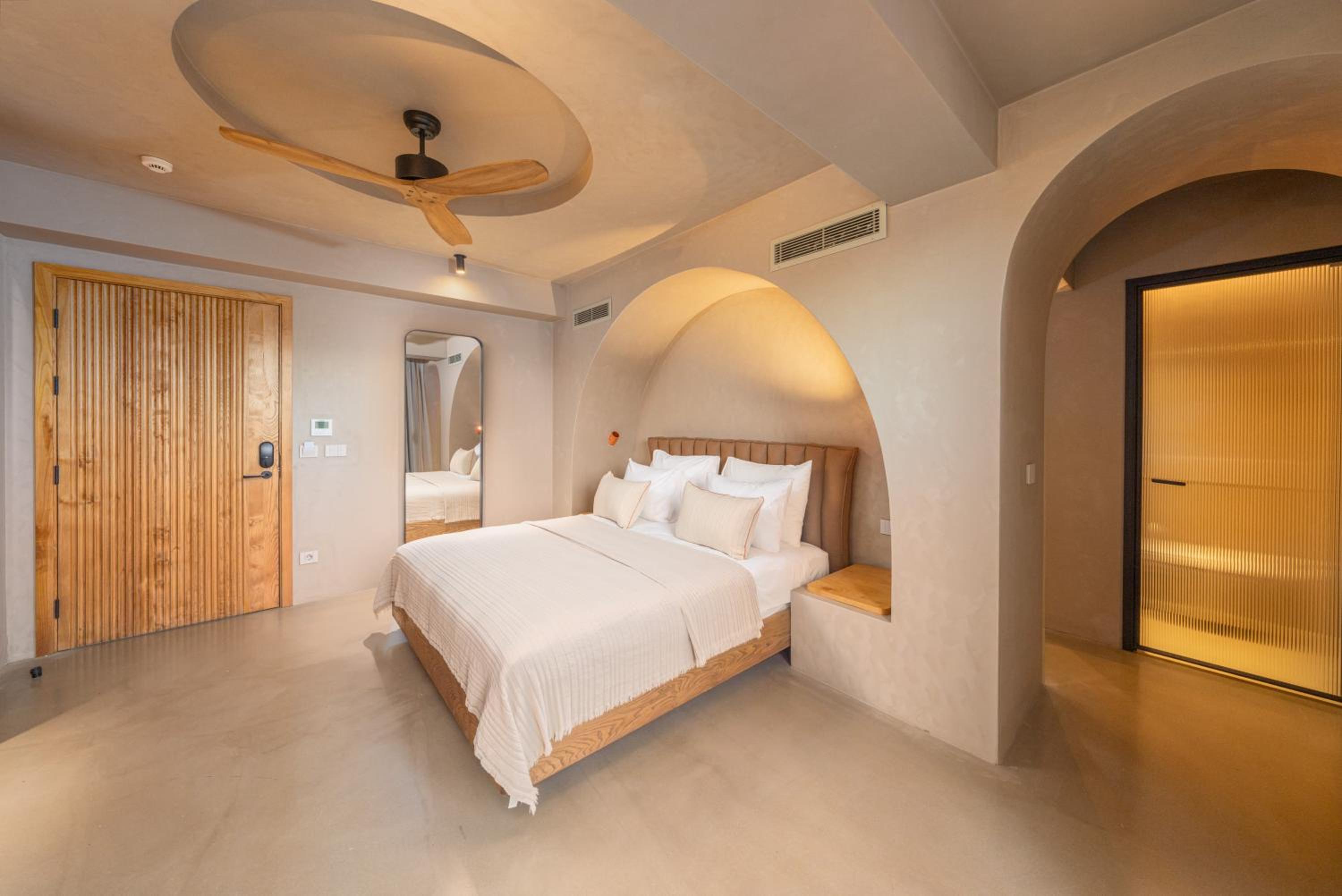 Classic Double Room - Photo 1