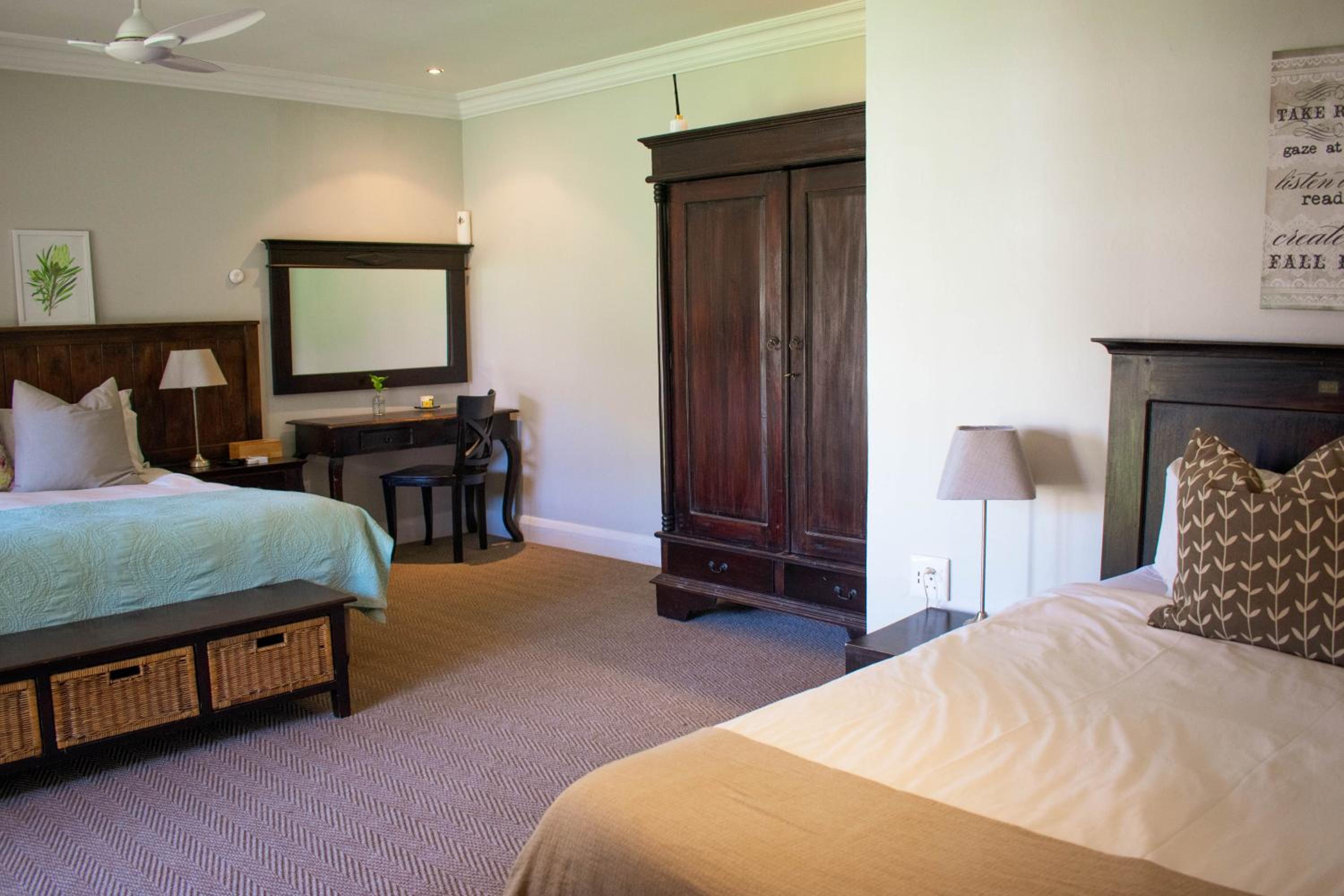 Standard Family Room - Photo 6